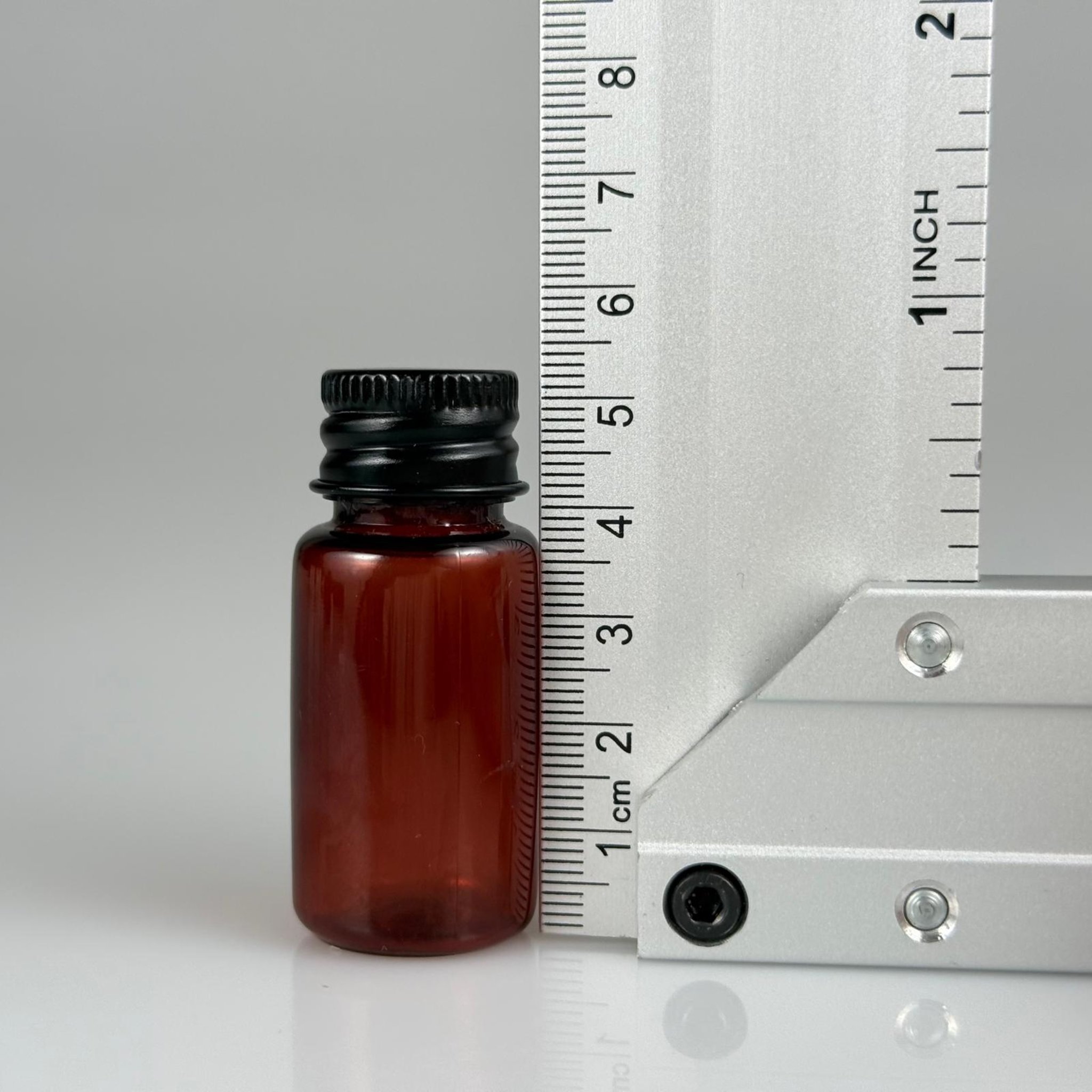 10 CC AMBER PET SHOT ŞİŞE - KÖPÜK CONTALI SİYAH ALÜMİNYUM METAL KAPAKLI TAKIM - 10 ML KAHVERENGİ PLASTİK ŞİŞE