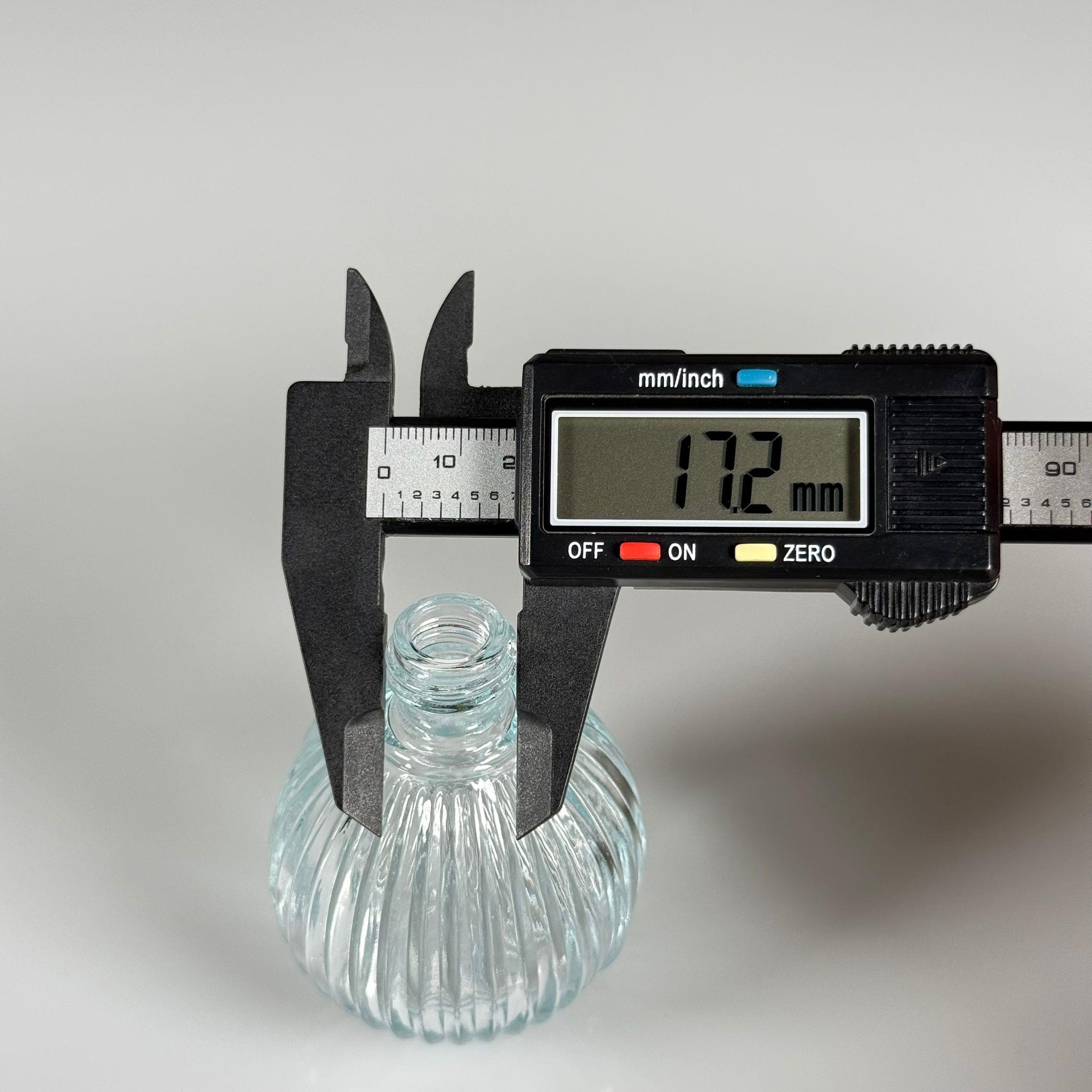 50 CC TOP ÇİZGİLİ CAM ŞİŞE KAPAKSIZ 18 MM AĞIZ