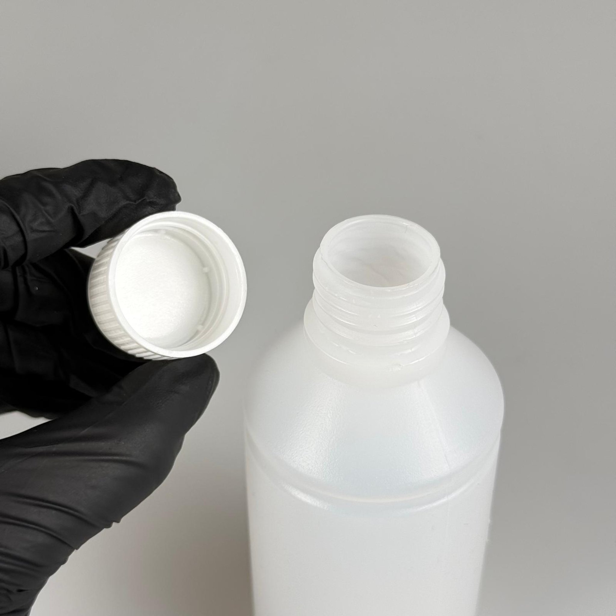 250 CC TİNER ŞİŞESİ - KÖPÜK CONTALI BEYAZ KAPAKLI - 500 ML KİMYASALA DAYANIKLI PLASTİK ŞİŞE