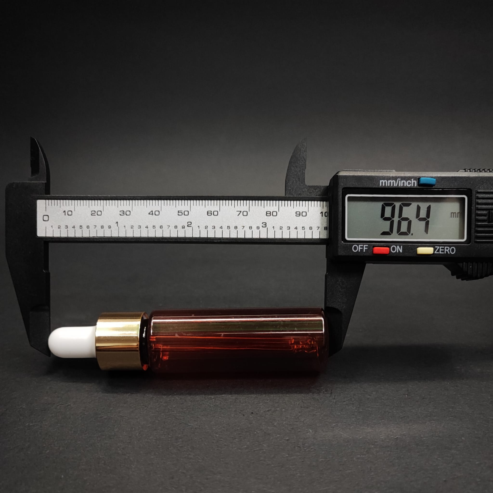 20 CC CAM DAMLALIKLI AMBER PLASTİK ŞİŞE - 20 ML DROPPER PET ŞİŞE + BEYAZ EMZİK + GOLD KAPAK + CAM PİPET SET