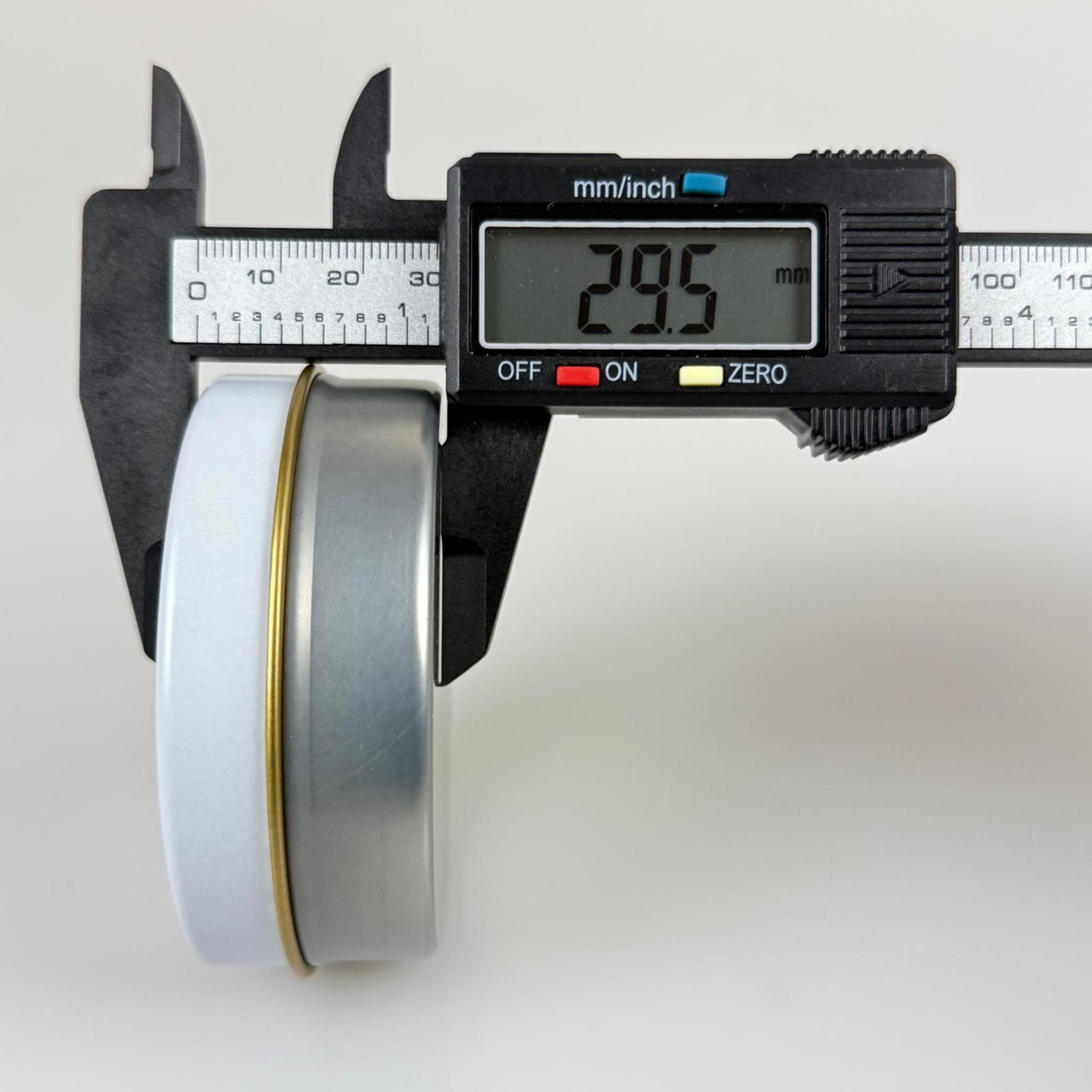 100 CC TENEKE KUTU - GÜMÜŞ - BEYAZ KAPAKLI - METAL AMBALAJ - MUM TENEKESİ 77 X 28 MM