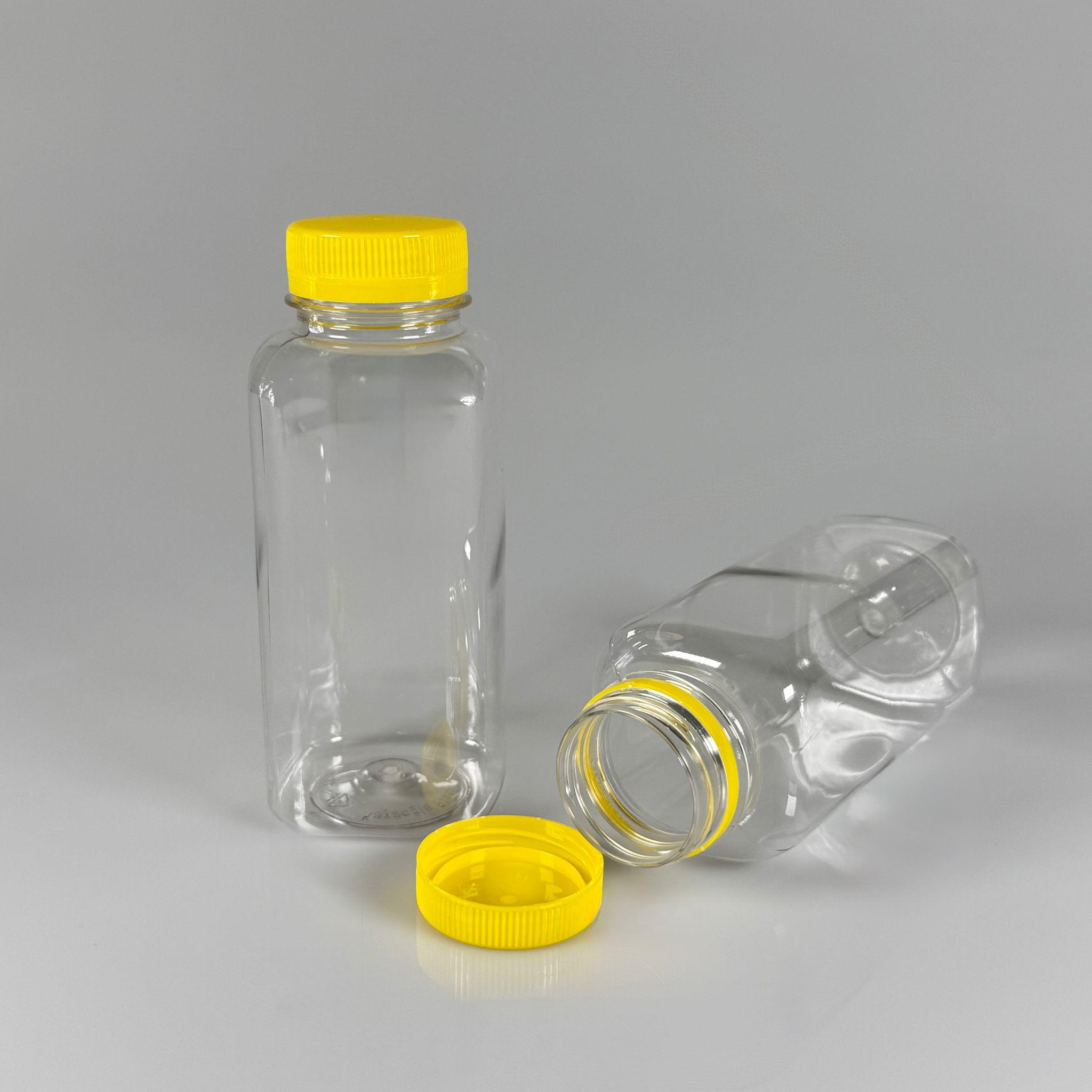300 CC KÖŞELİ KARE PET ŞİŞE (18,5 GR) - 38 MM GENİŞ AĞIZLI SARI KİLİTLİ KAPAKLI - 300 ML DETOX, MEYVE SUYU, SMOOTHIE, AYRAN, SÜT, MEŞRUBAT VB İÇİN BOŞ PLASTİK ŞİŞELER
