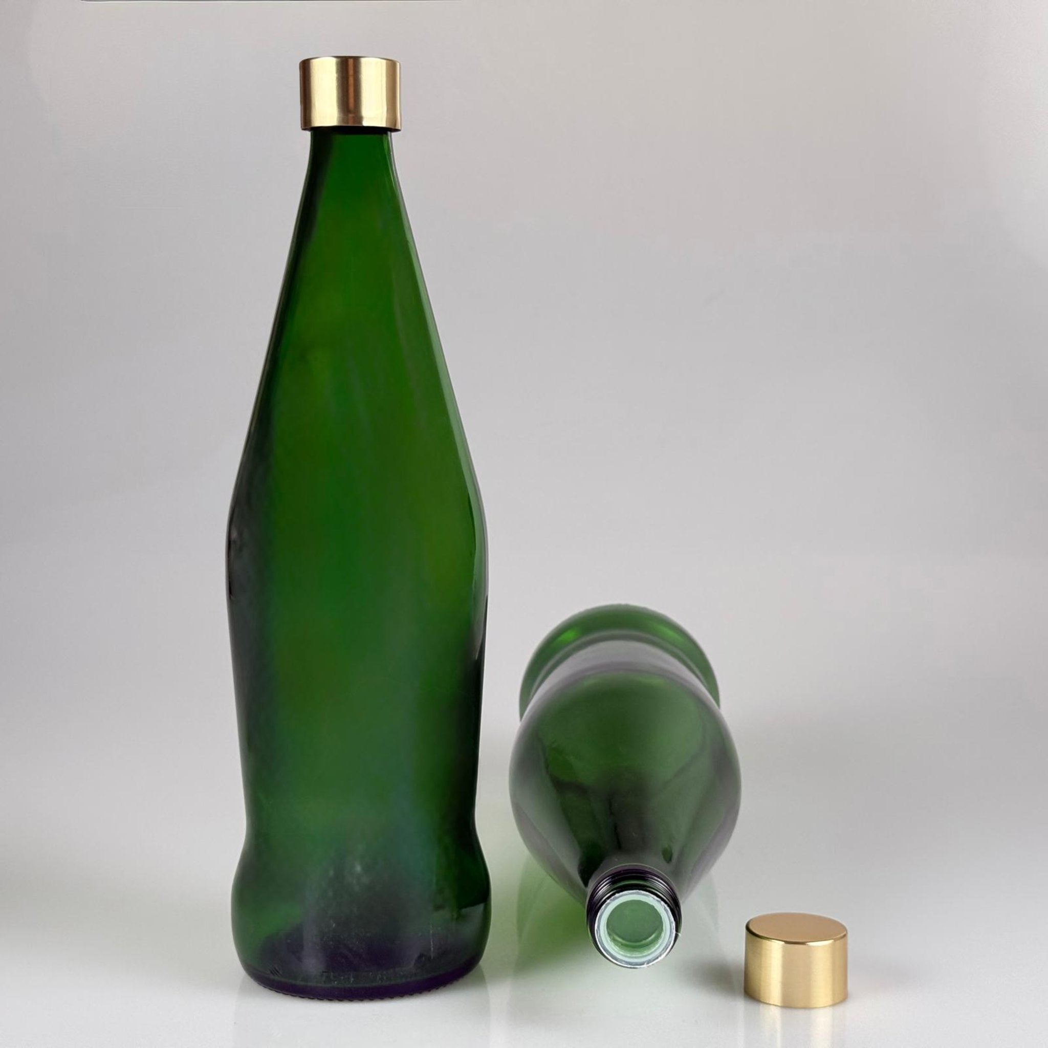 750 CC YEŞİL CAM ŞİŞE + ALÜMİNYUM KAPLAMALI GOLD KAPAKLI + KÖR TIPALI TAKIM - 750 ML YEŞİL ŞİŞE