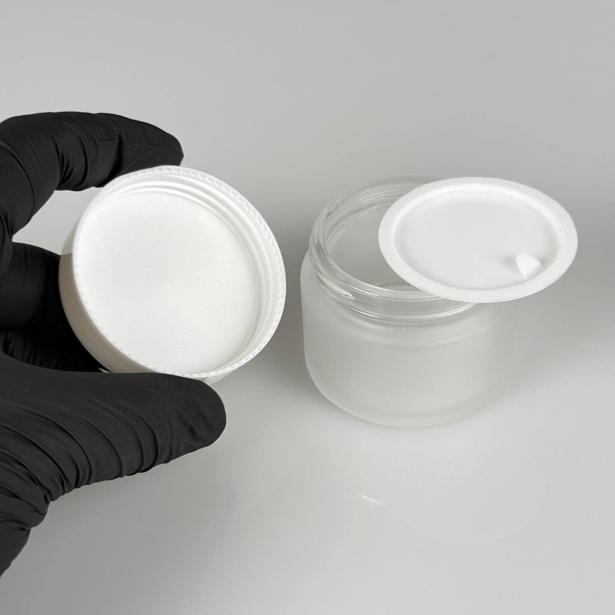 50 CC BUZLU CAM KREM KAVANOZU + BEYAZ KAPAK + İÇ TIPA   - 50 ML Kozmetik ve Bakım Ürünleri İçin Cam Kavanozları
