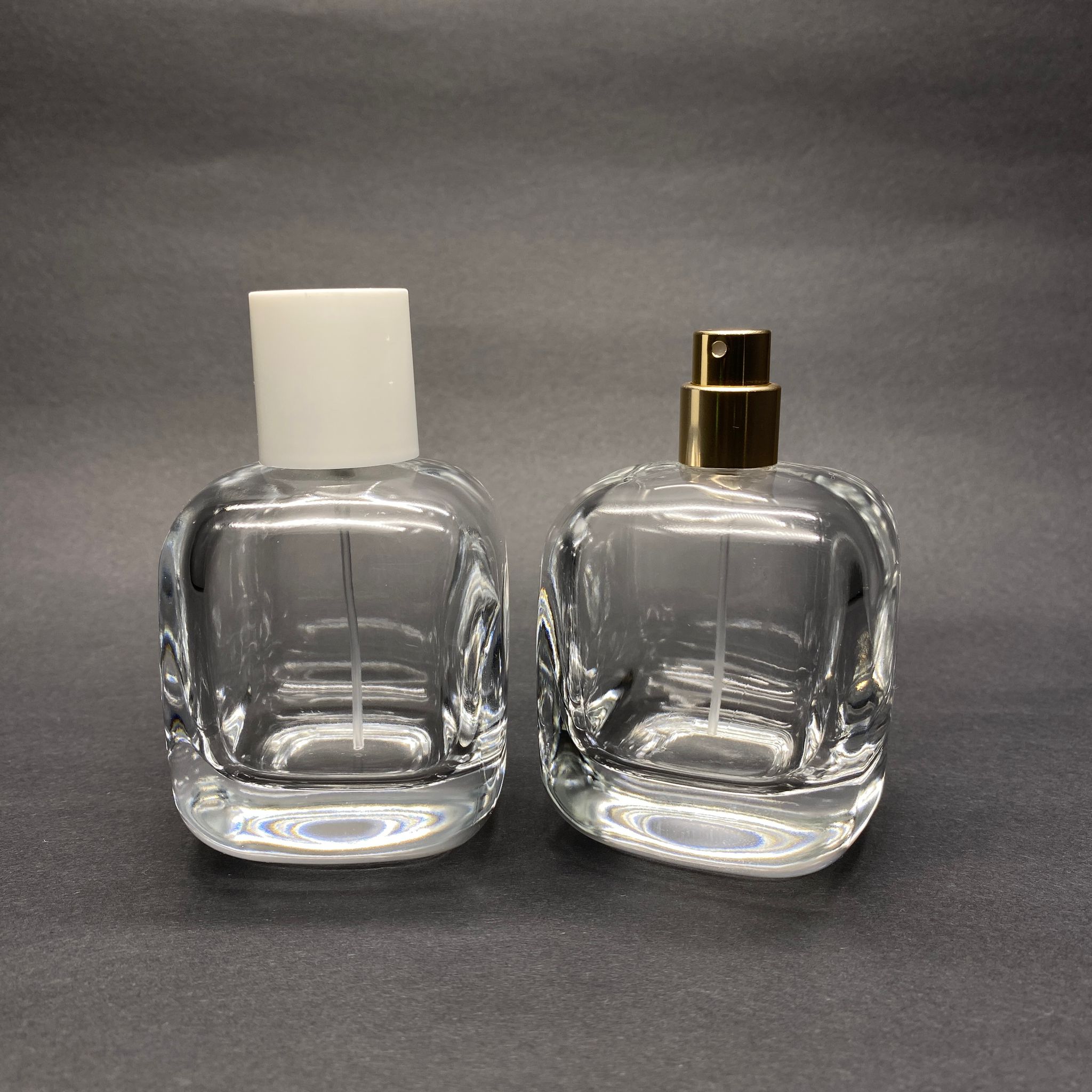 100 ML OVAL KARE MODEL CORE PARFÜM ŞİŞESİ - GOLD METAL SPREYLİ + BEYAZ KAPAKLI (AĞIZ 15 MM GEÇME KOLAY KAPAMA)