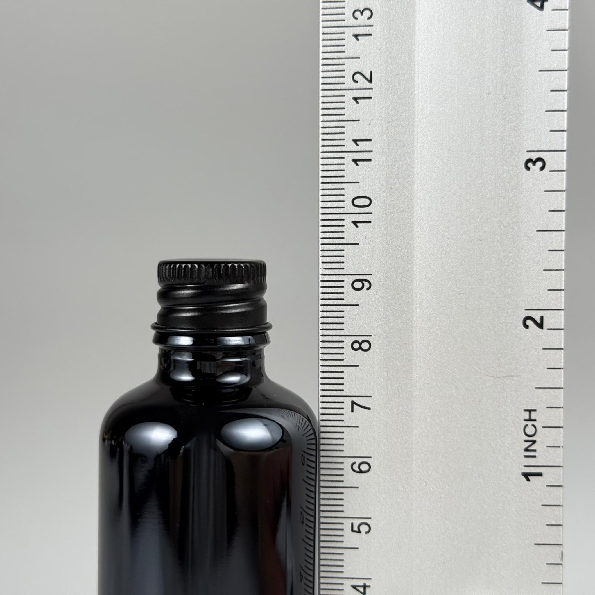 50 CC SİYAH CAM ŞİŞE + KÖPÜK CONTALI SİYAH ALÜMİNYUM METAL KAPAKLI TAKIM - 50 ML SİYAH CAM ŞİŞE