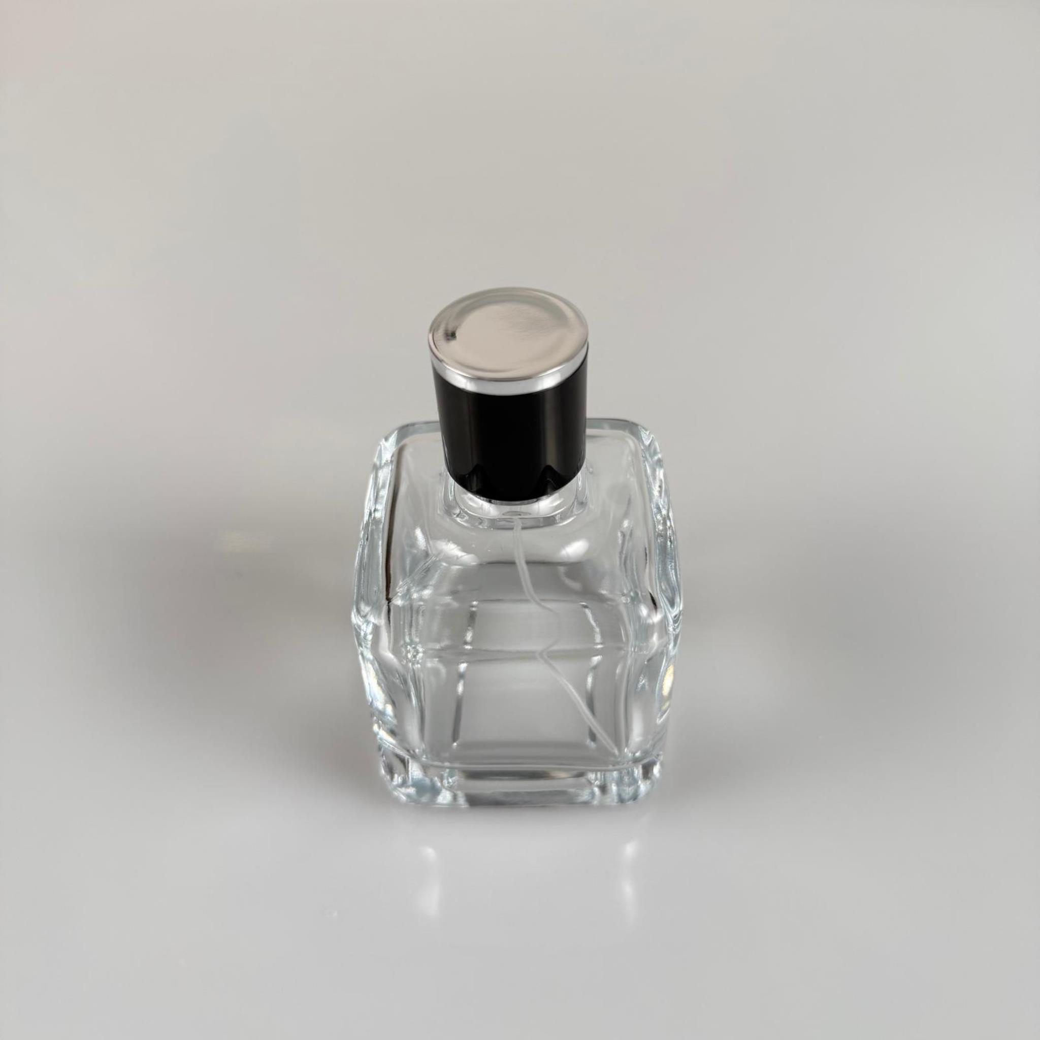 100 ML KARE MODEL LURA PARFÜM ŞİŞESİ - SİYAH METAL SPREYLİ + GÜMÜŞ SİYAH KAPAKLI (AĞIZ 15 MM GEÇME KOLAY KAPAMA)