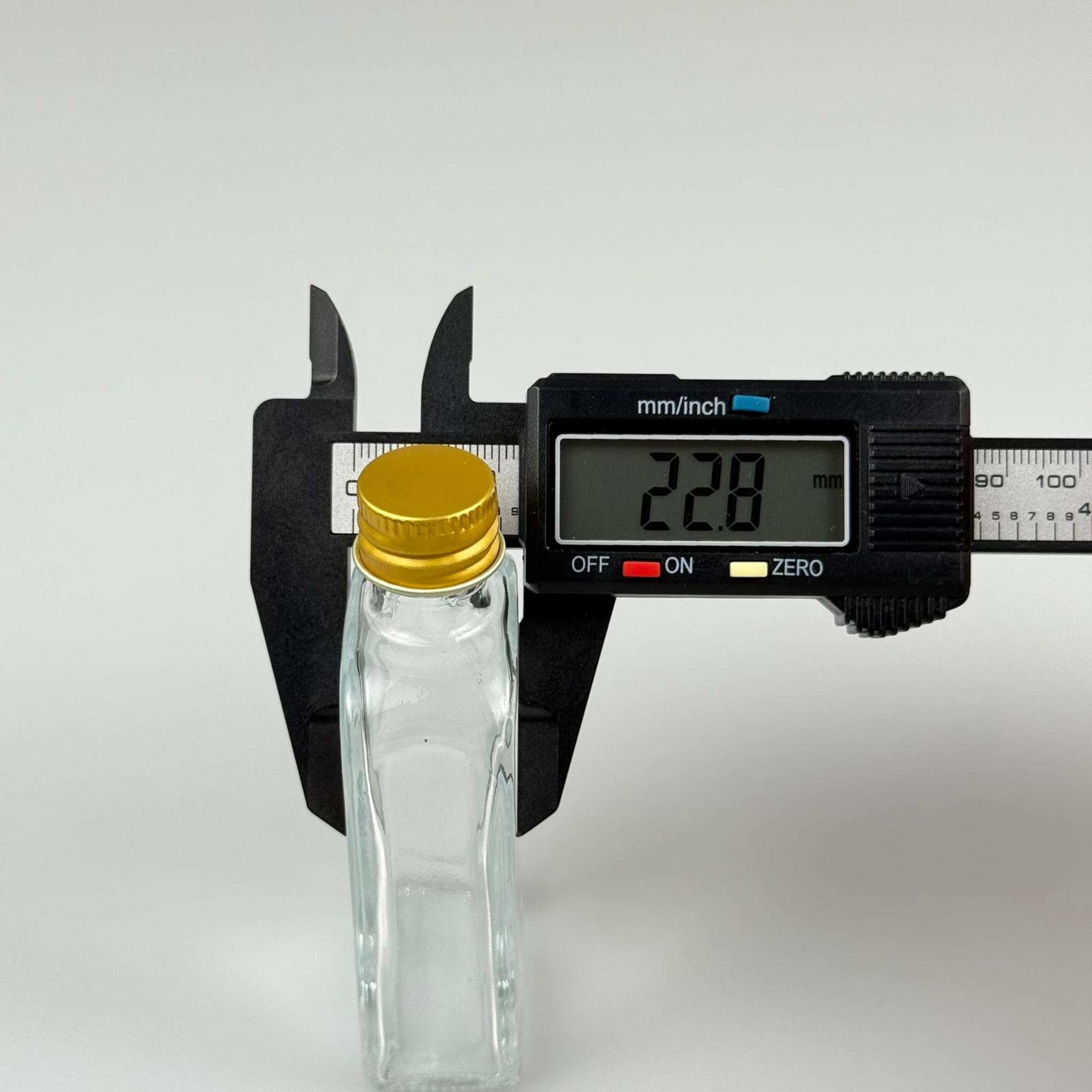 50 CC YASSI DİKDÖRTGEN CAM ŞİŞE - GOLD METAL KAPAKLI - 50 ML PRESTİJLİ ŞİŞE