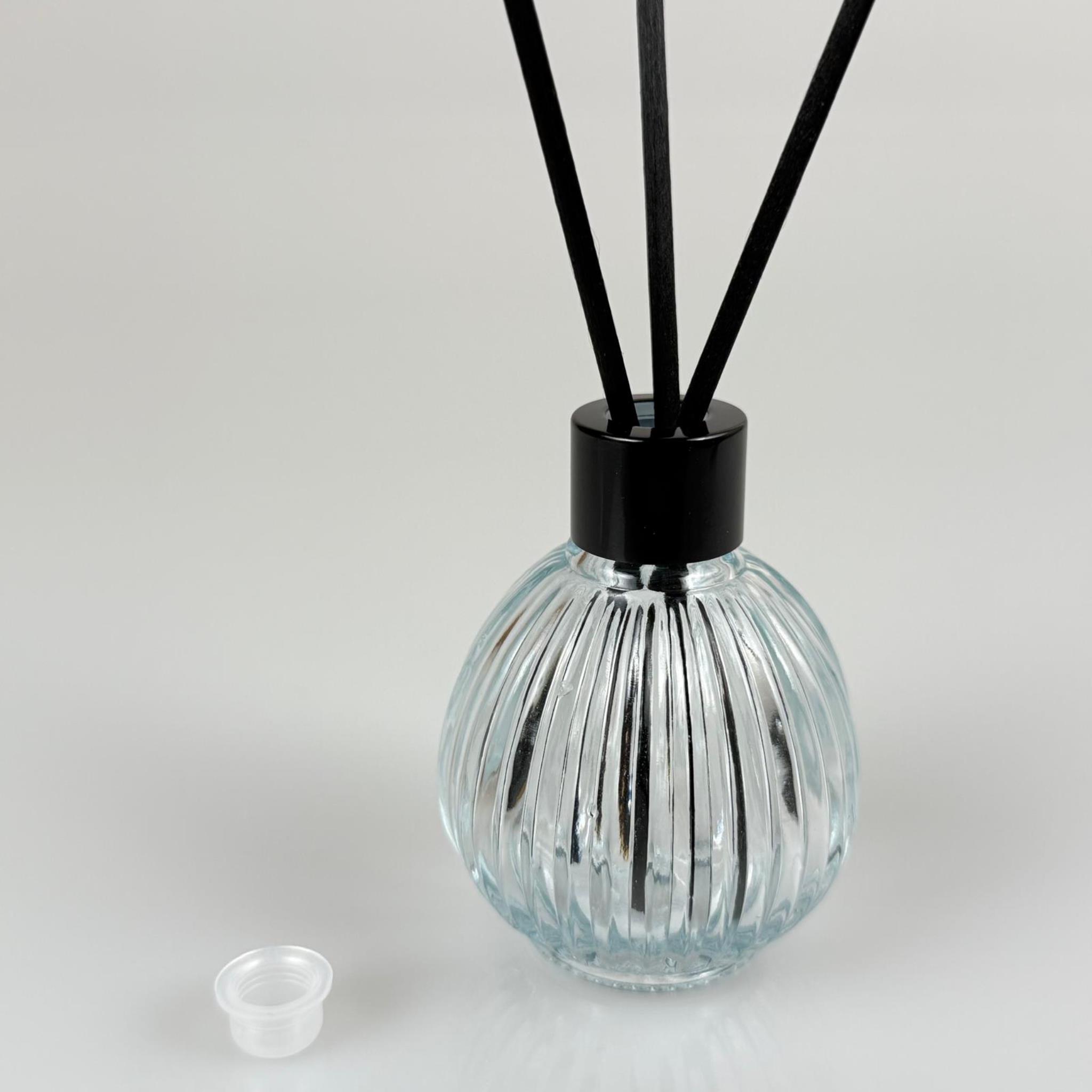 ÇİZGİLİ TOP MODEL CAM BAMBU ODA KOKUSU ŞİŞESİ + METAL SİYAH KAPAK + TIPA + 3 ADET FİBER BAMBU ÇUBUK - 50 ML SET TAKIM - HEDİYELİK PROMOSYON DİFFUSER ŞİŞELERİ