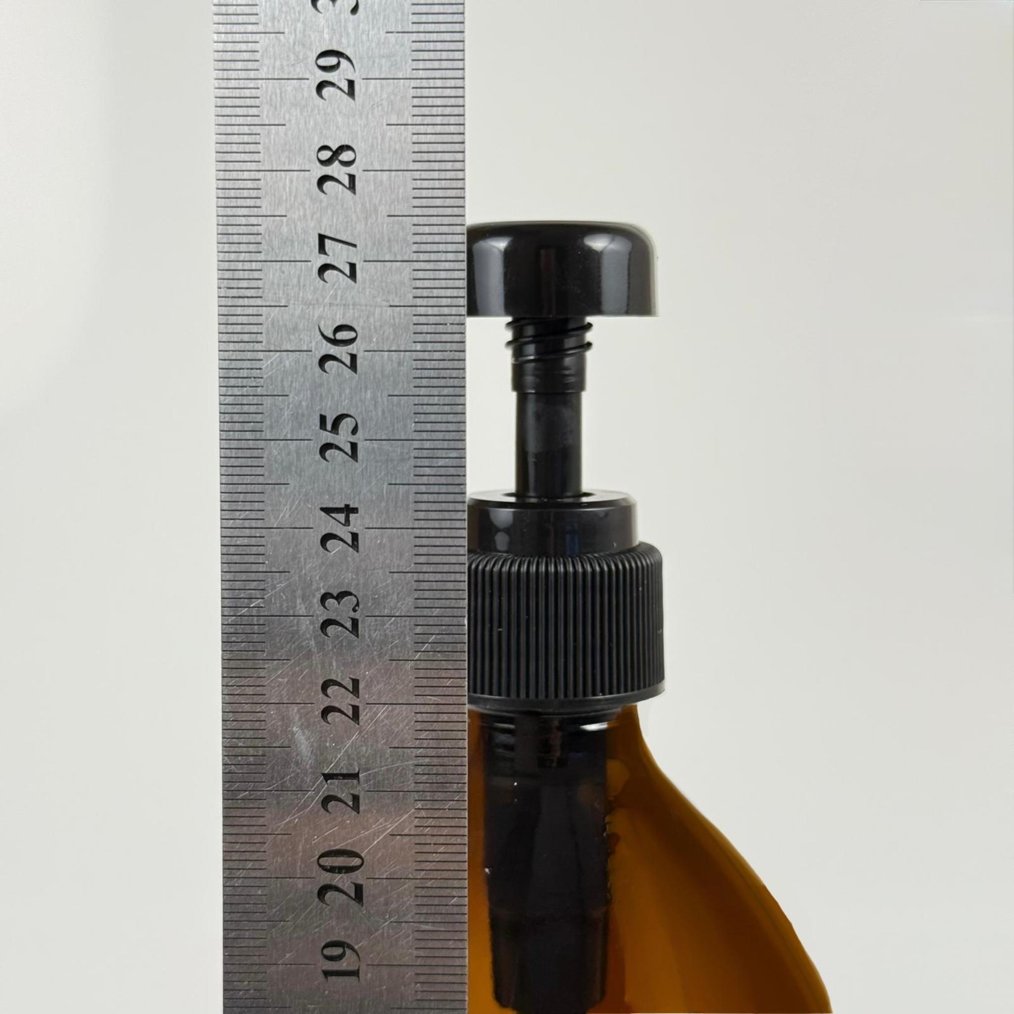1000 CC AMBER CAM ŞİŞE - SİYAH DOZAJ POMPALI (HER BASMADA 4 CC SIVI ATAR) - 1000 ML POMPALI ŞİŞE - ŞURUP, ŞAMPUAN, KREM GİBİ YOĞUN KIVAMLI SIVILARDA KULLANILIR