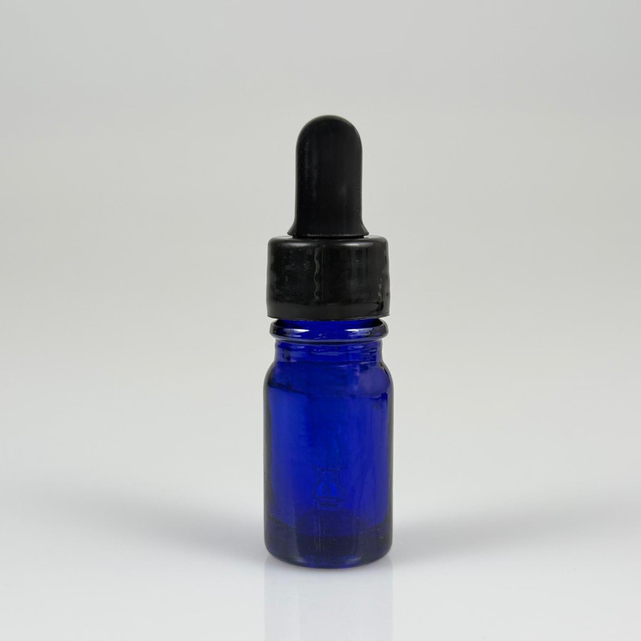 5 CC MAVİ CAM DAMLALIKLI ŞİŞE - SİYAH EMZİK - SİYAH DÜZ PLASTİK KAPAK - 5 ML MAVİ CAM DAMLALIKLI ŞİŞE