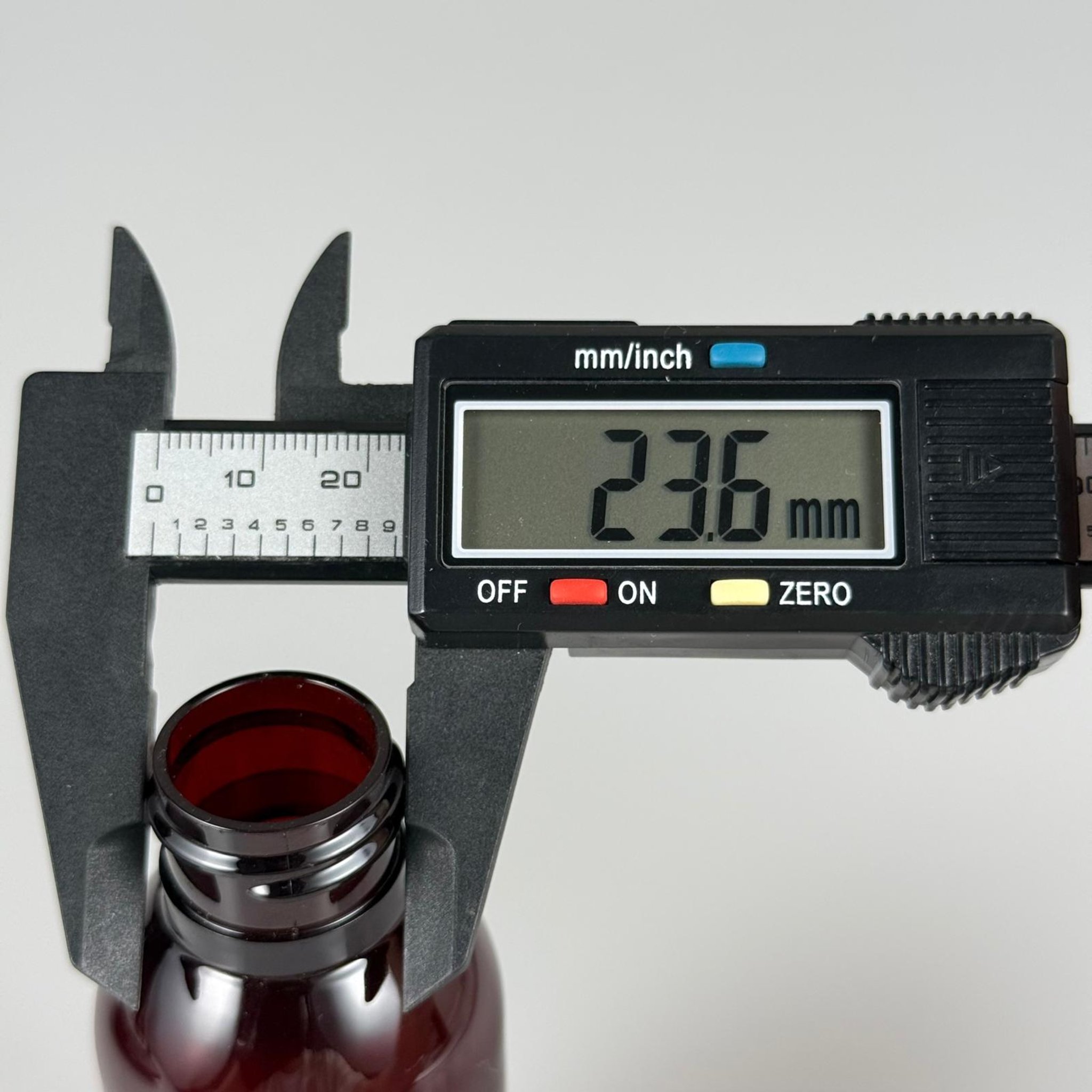 100 CC AMBER OVAL SERT PET ŞİŞE 24 MM İP