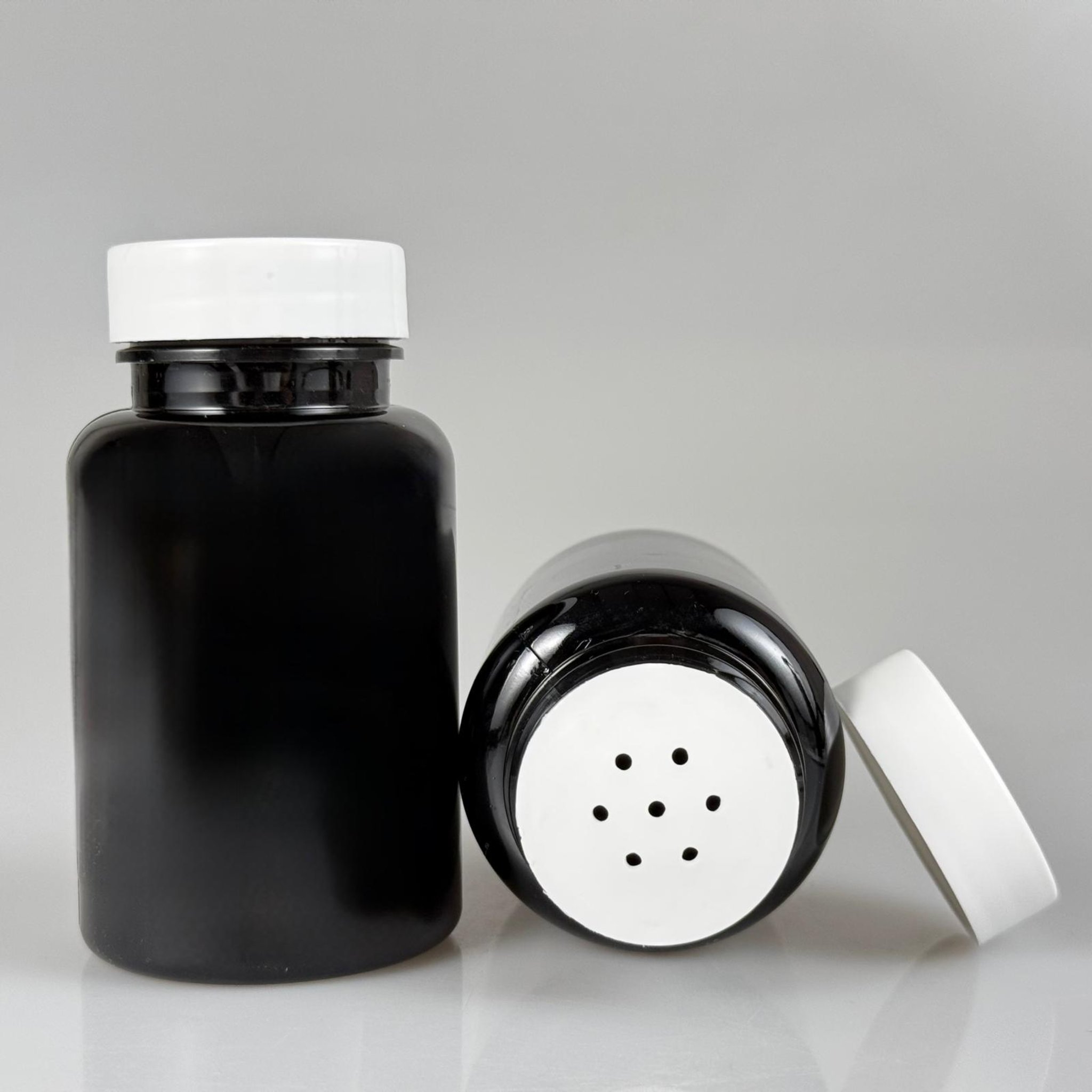 150 CC SİYAH PET PUDRA ŞİŞESİ + BEYAZ PLASTİK KAPAKLI + PUDRA TIPALI TAKIM - 150 ML PUDRA KUTUSU, EKO TUZLUK
