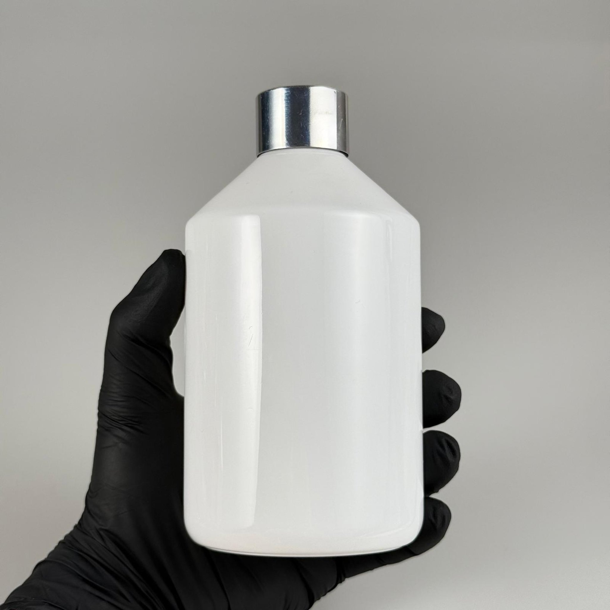 500 CC BEYAZ PET ŞİŞE + ALÜMİNYUM KAPLAMALI GÜMÜŞ KAPAKLI + KÖR TIPALI TAKIM - 500 ML PET ŞİŞE