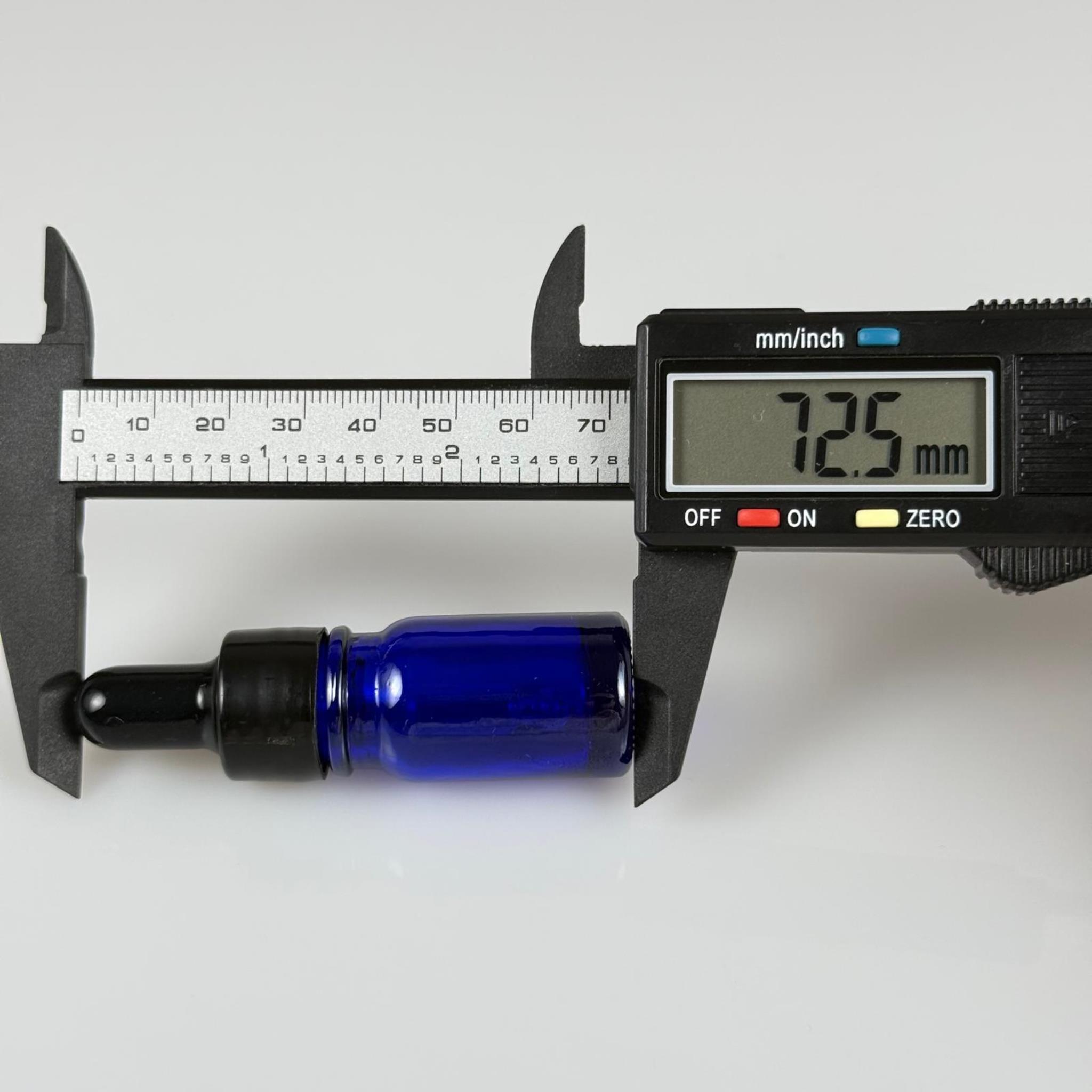 5 CC MAVİ CAM DAMLALIKLI ŞİŞE - SİYAH EMZİK - SİYAH DÜZ PLASTİK KAPAK - 5 ML MAVİ CAM DAMLALIKLI ŞİŞE