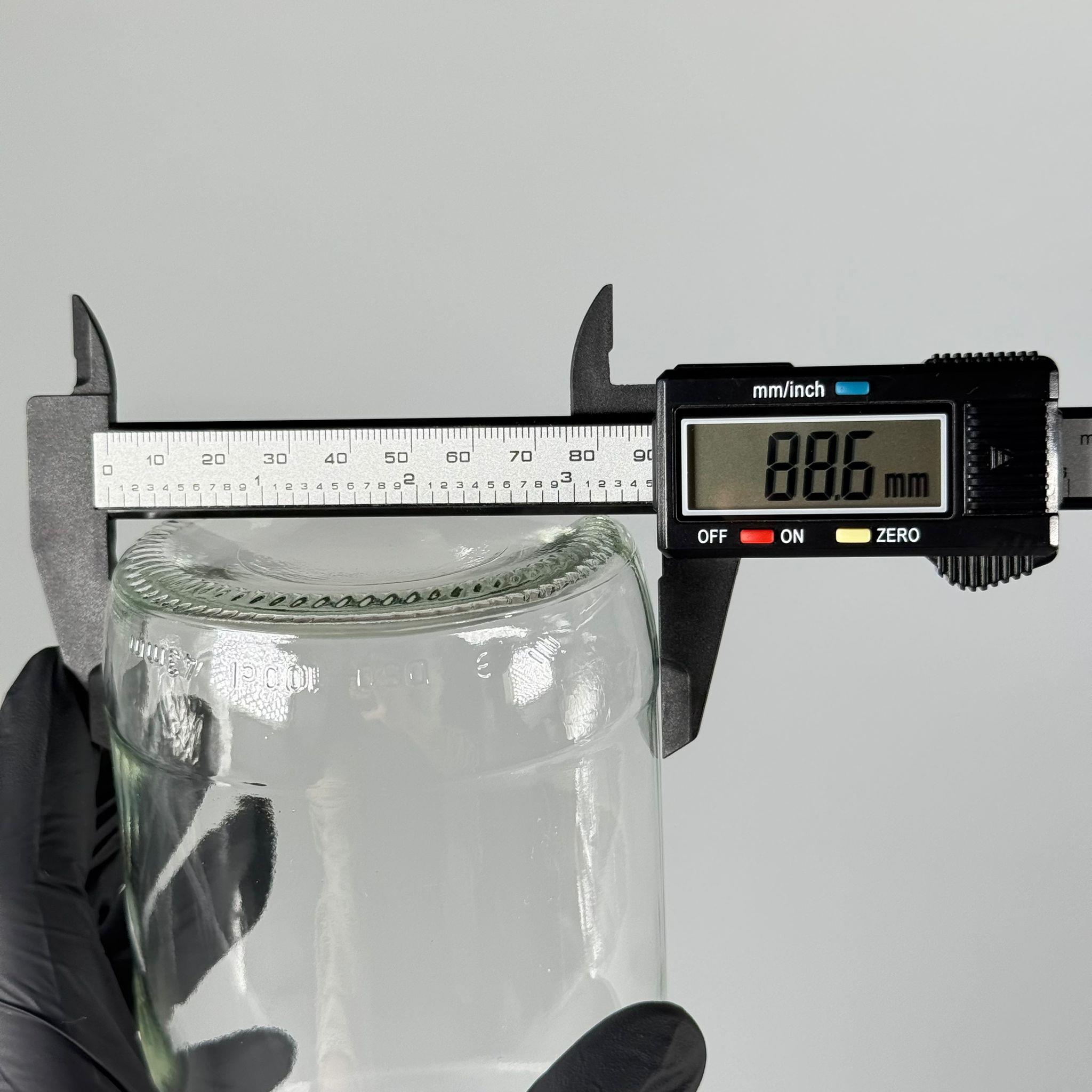 1000 ML LÜKS CAM SU ŞİŞESİ - 1000 CC BOŞ CAM SU ŞİŞELERİ - SİYAH ALÜMİNYUM METAL KAPAKLI (ELLE AÇILIP KAPANABİLİR) - RESTORAN, CAFE, OTEL VS İÇİN PREMİUM CAM ŞİŞE