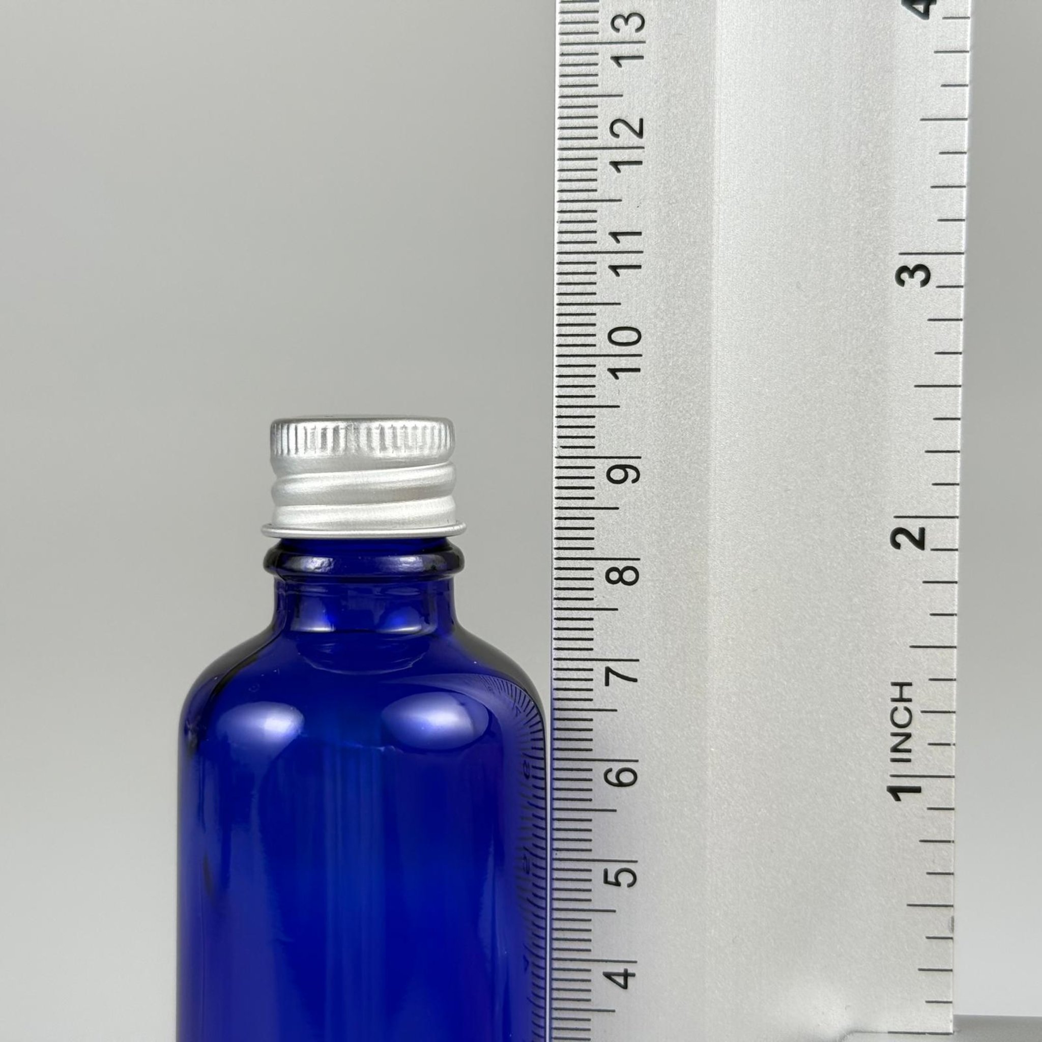 50 CC MAVİ CAM ŞİŞE + KÖPÜK CONTALI GÜMÜŞ ALÜMİNYUM METAL KAPAKLI + KÖR TIPALI TAKIM - 50 ML MAVİ CAM ŞİŞE