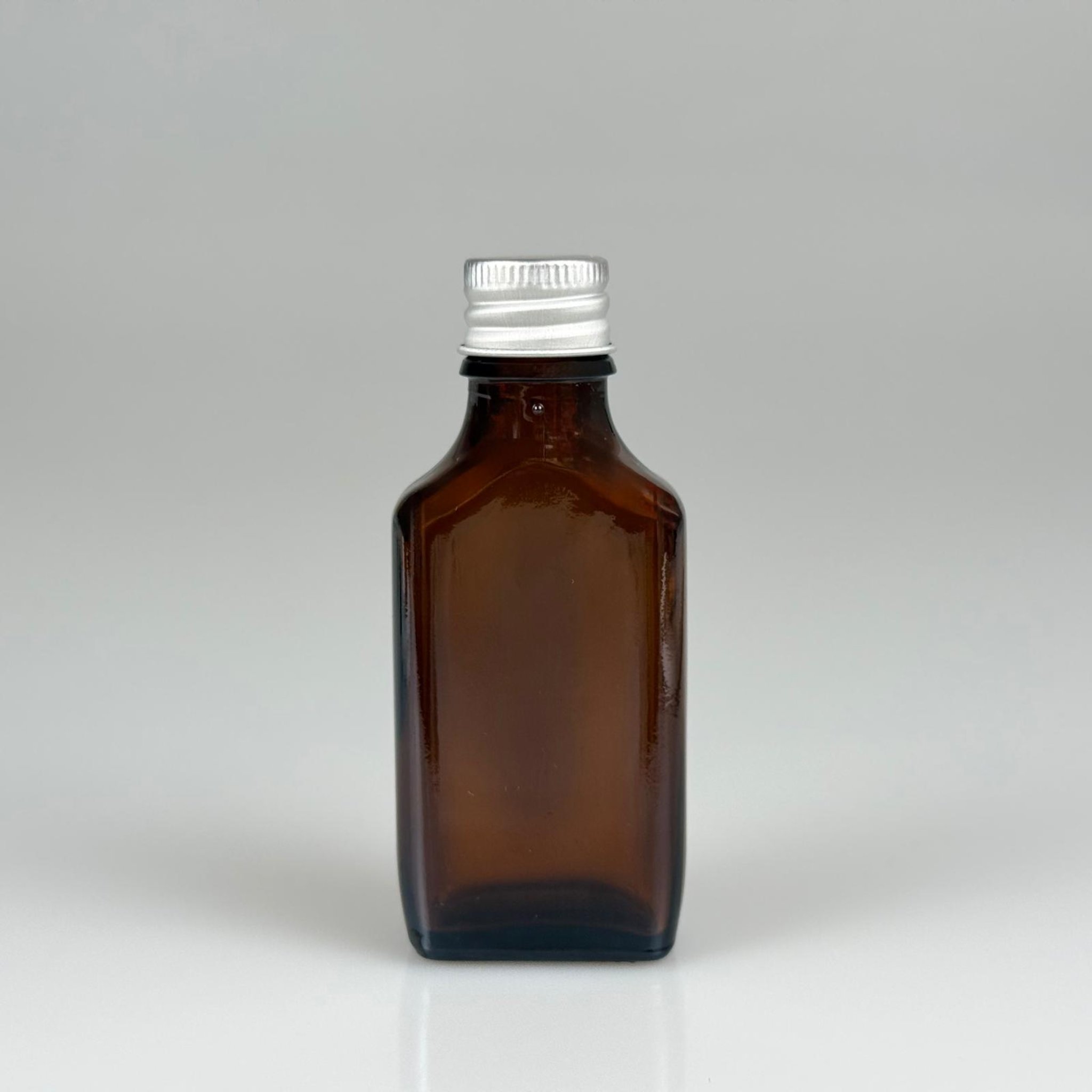 30 CC AMBER YASSI CAM ŞİŞE + GÜMÜŞ ALÜMİNYUM METAL KAPAKLI TAKIM - 30 ML KAHVERENGİ CAM ŞİŞE