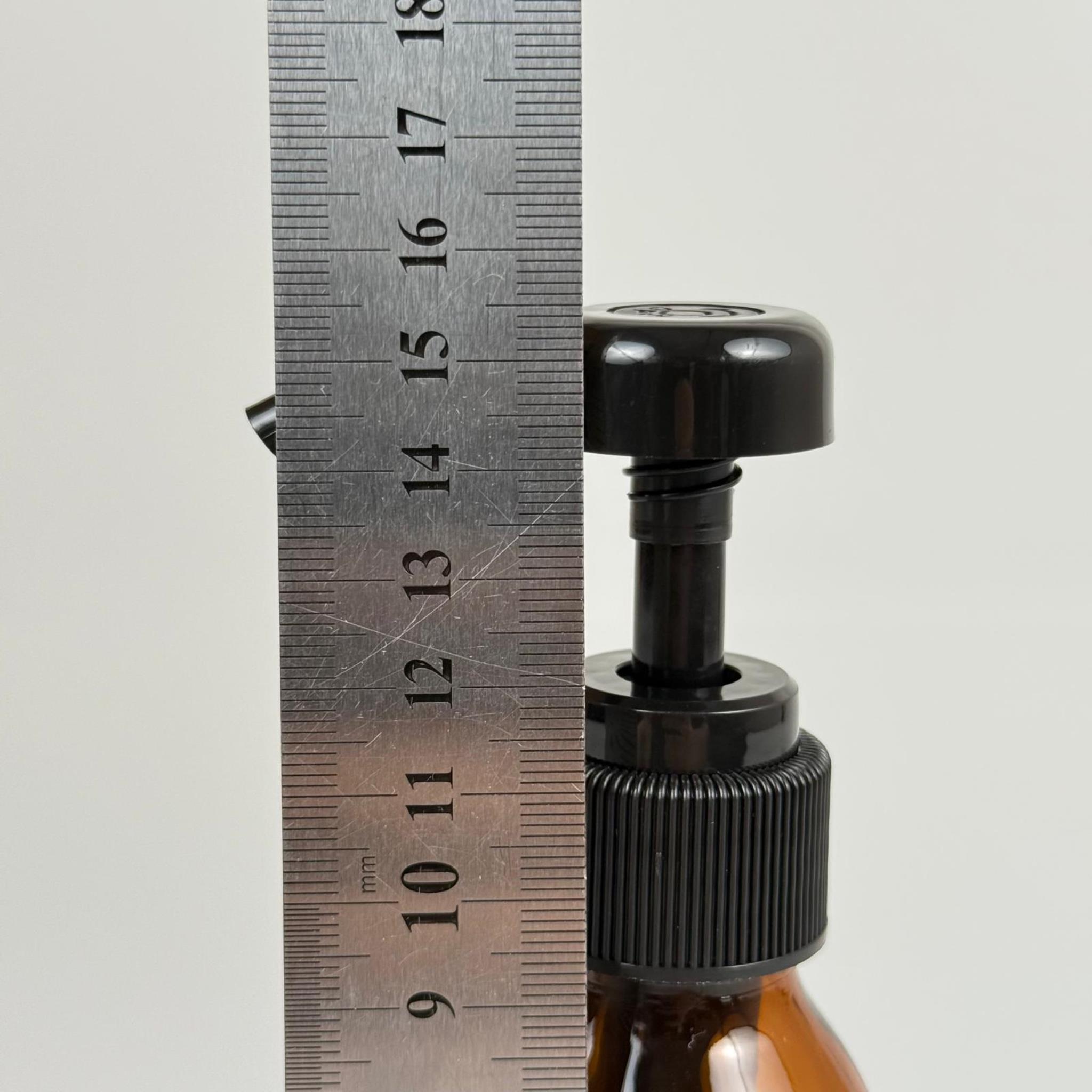 100 CC AMBER CAM ŞİŞE + SİYAH DOZAJ POMPALI (HER BASMADA 4 CC SIVI ATAR)  - 100 ML POMPALI ŞİŞE - ŞURUP, ŞAMPUAN, KREM GİBİ YOĞUN KIVAMLI SIVILARDA KULLANILIR