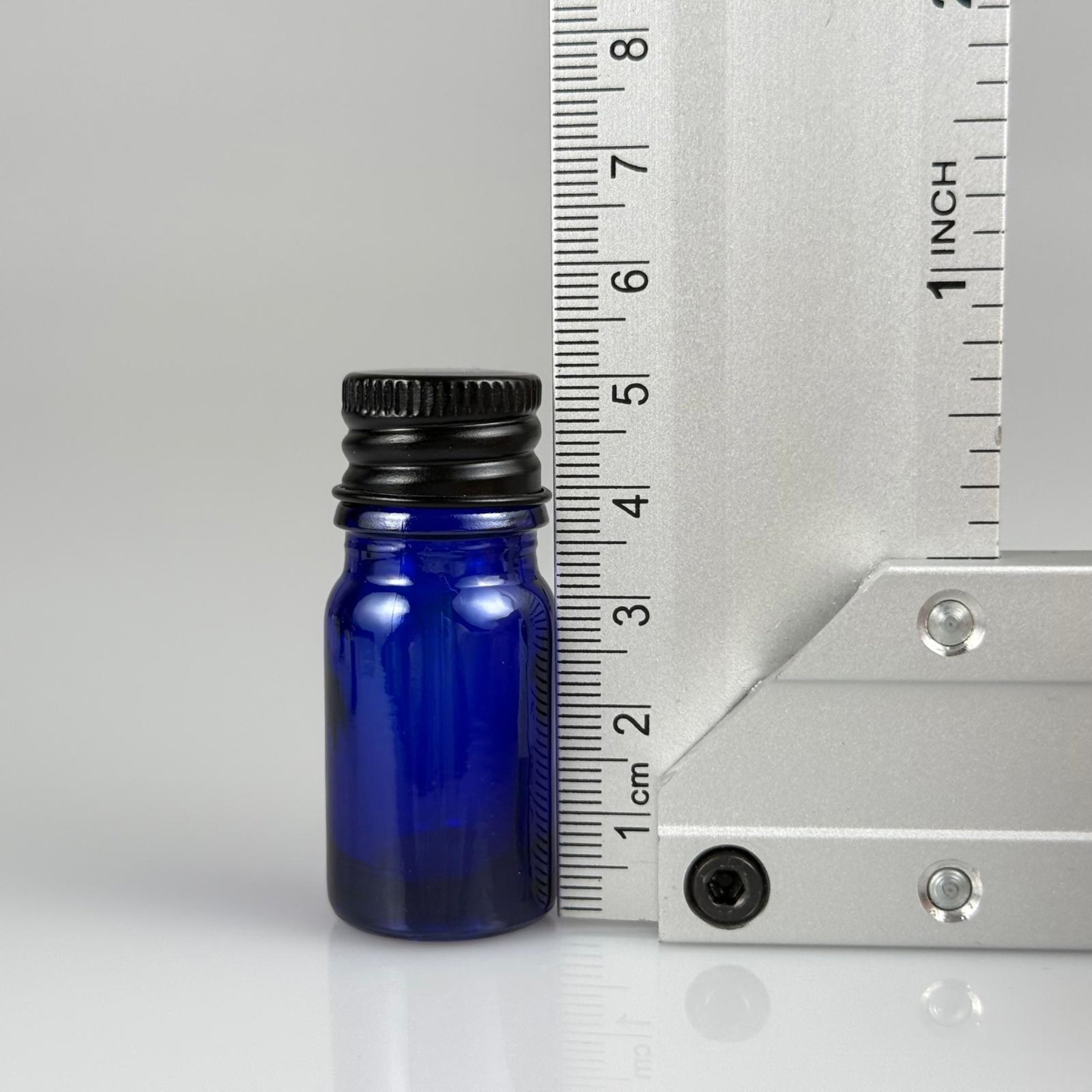5 CC MAVİ CAM ŞİŞE + KÖPÜK CONTALI SİYAH ALÜMİNYUM METAL KAPAKLI TAKIM -  5 ML MAVİ CAM ŞİŞE