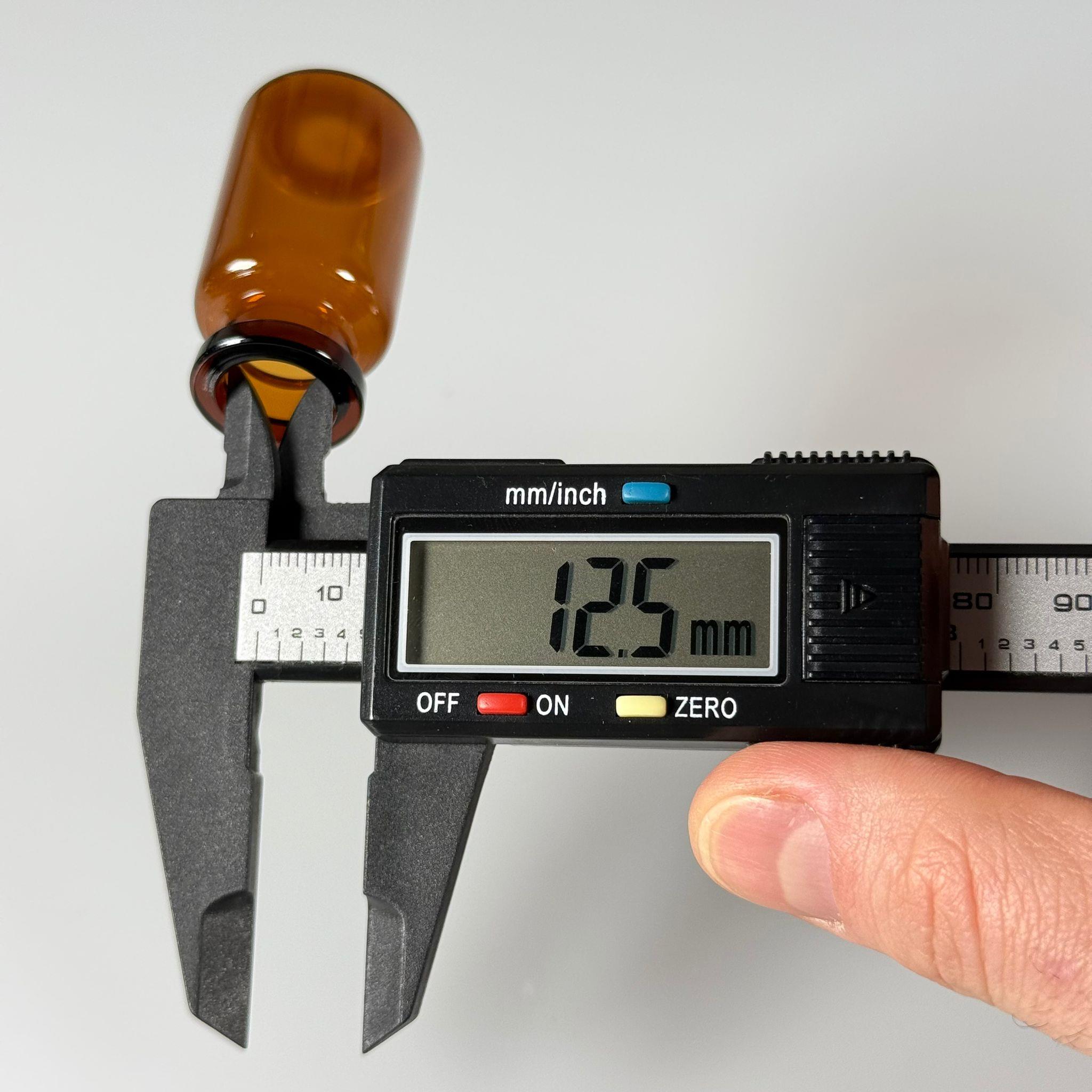 MANTAR TIPALI AMBER KAHVERENGİ CAM ŞİŞE - 12 CC - BOROSİLİKAT İNCE CAM ANAHTARLIK , DÜĞÜN , NİŞAN VS İÇİN MANTAR TIPALI ŞİŞELER