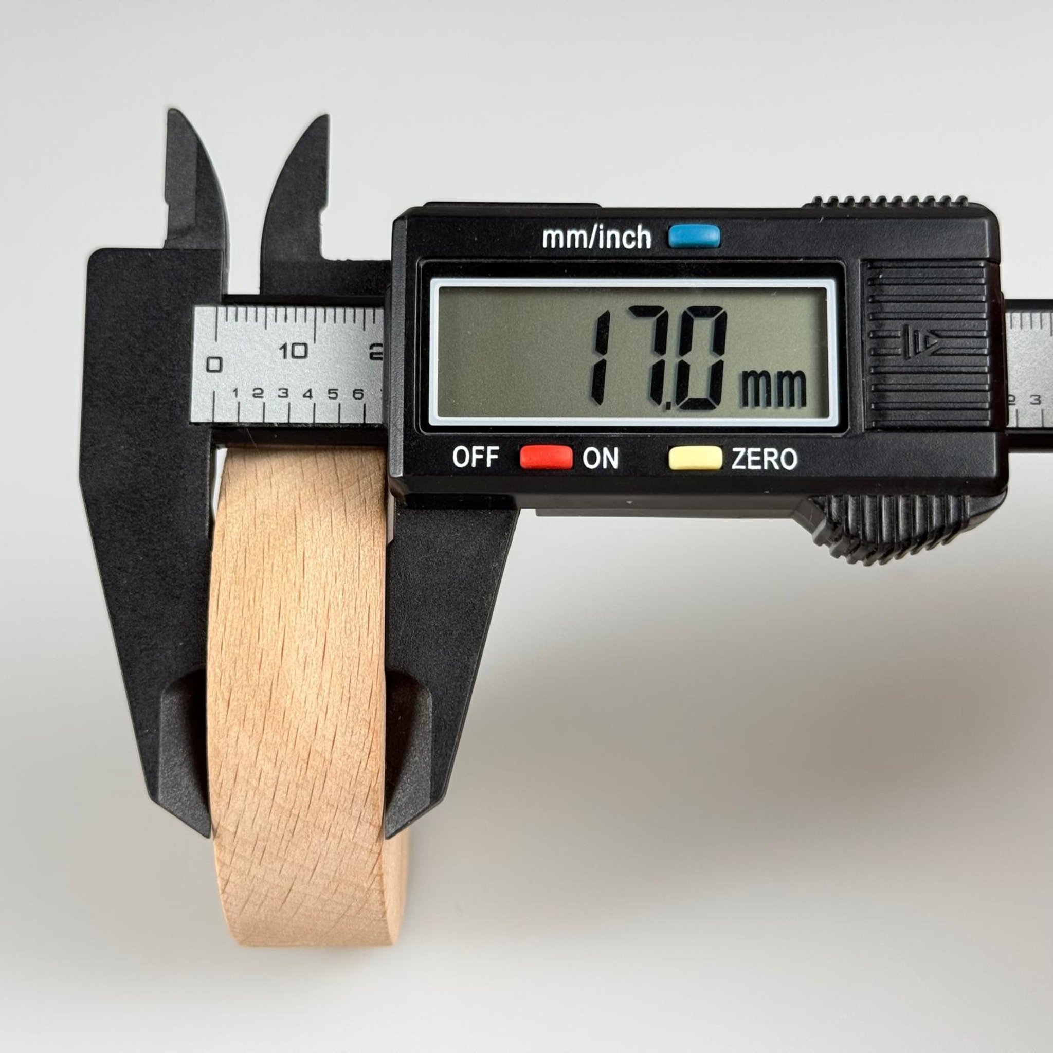 53 MM AHŞAP VİDALI KAPAK (GÜRGEN AĞACI, NEMİ EMER)