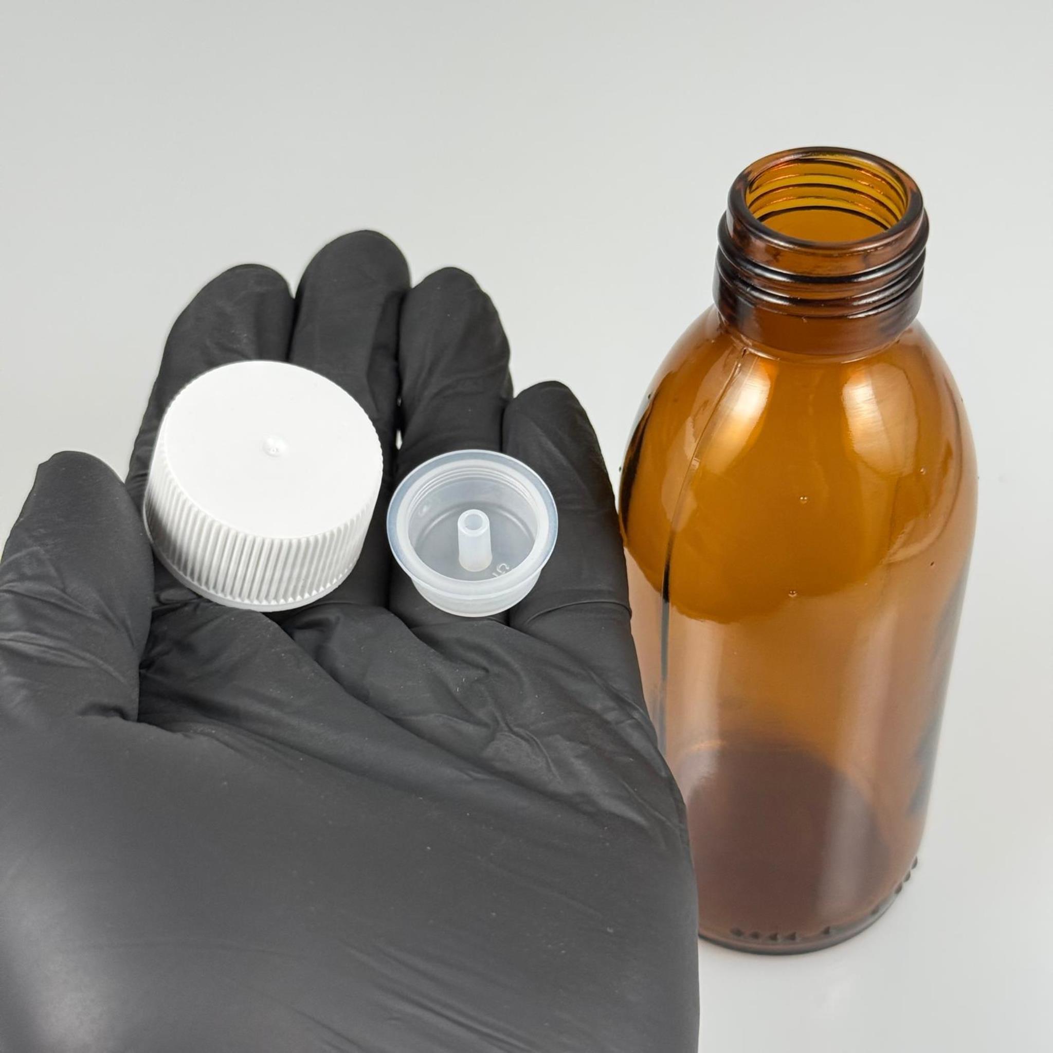 160 ML DOLUMU KOLAY, GENİŞ AĞIZLI İÇTEN DAMLALIKLI ŞİŞE (28 MM AĞIZ)  - 160 CC BEYAZ CONTALI KAPAKLI İÇTEN DAMLALIKLI CAM ECZA ŞİŞESİ - AMBER KAHVERENGİ