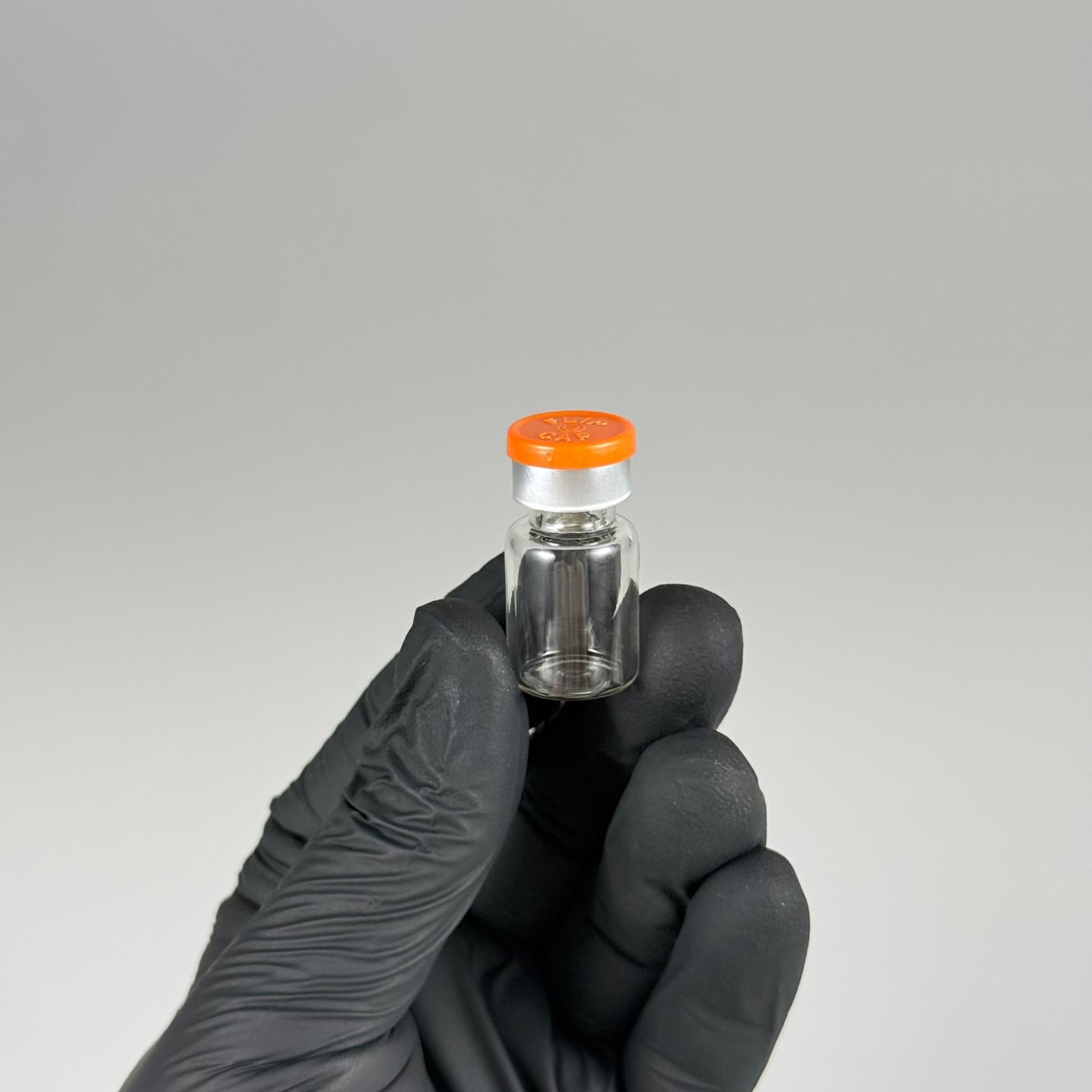 2 ML VİAL FLAKON ŞİŞE- 13 AĞIZ 2 CC ŞEFFAF CAM İLAÇ ŞİŞESİ + KAUÇUK BUTİL ENJEKTÖR TIPASI + TURUNCU FLAKON KAPAKLI TAKIM