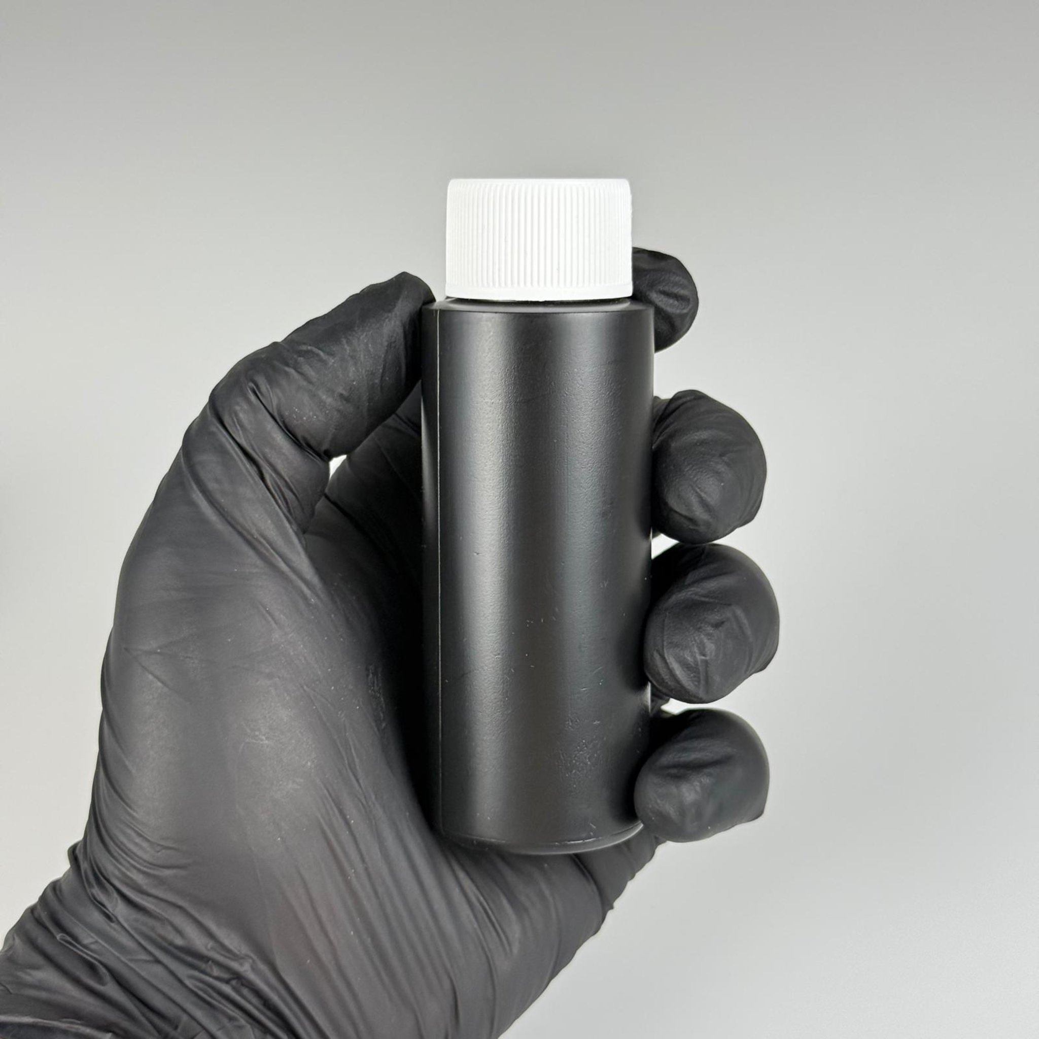 50 CC SİYAH POLİETİLEN PLASTİK ŞİŞE - BEYAZ KÖPÜK CONTALI KAPAKLI  - 50 ML KAPAKLI PLASTİK ŞİŞE