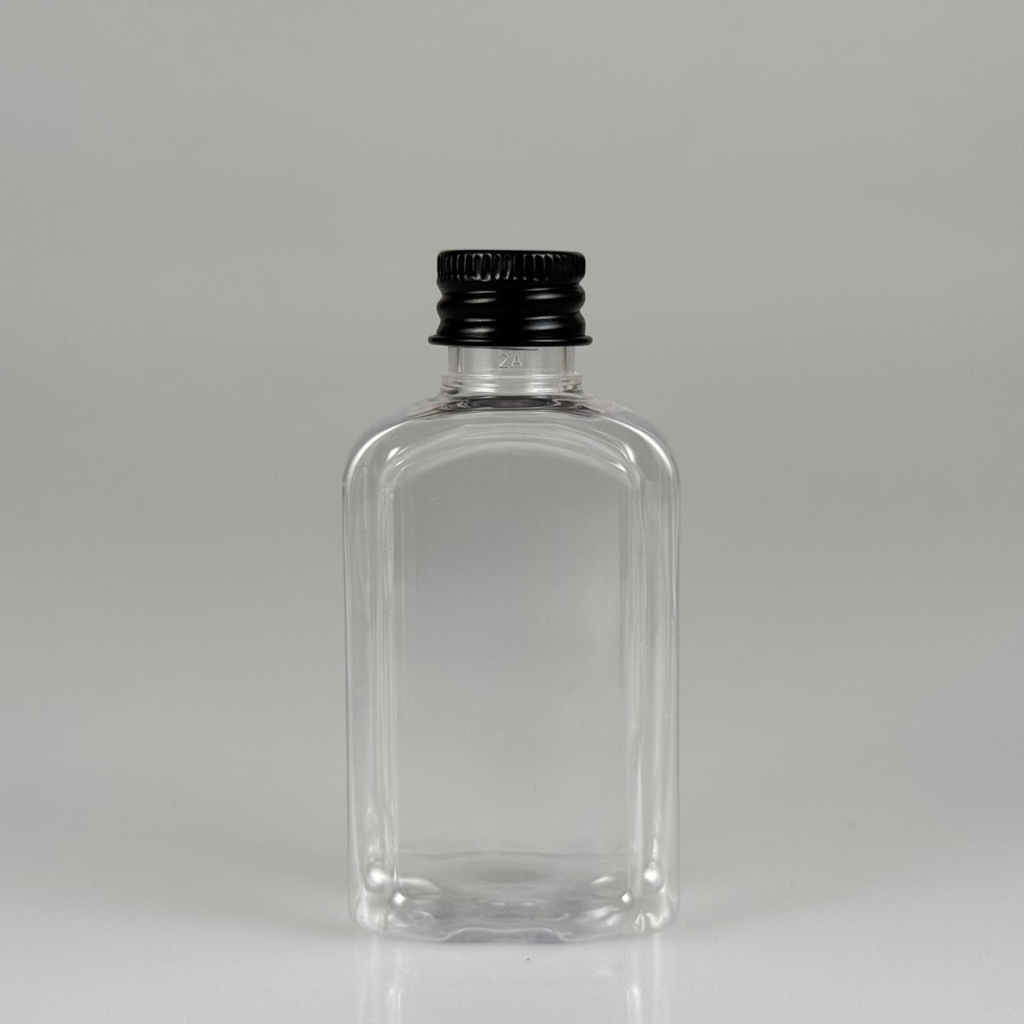 50 CC ŞEFFAF YASSI KÖŞELİ MODEL PET ŞİŞE + KÖPÜK CONTALI SİYAH ALÜMİNYUM METAL KAPAKLI TAKIM - 50 ML PLASTİK ŞİŞE