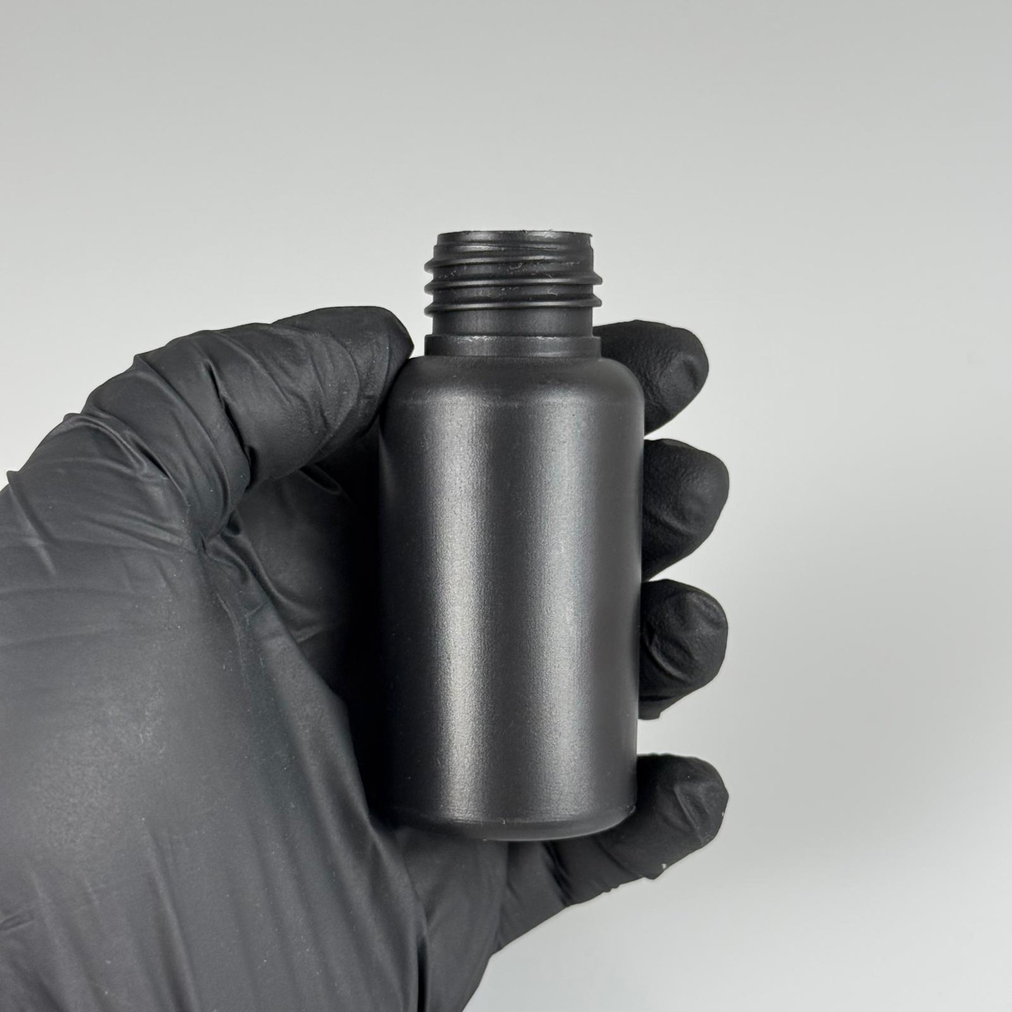 50 CC SİYAH ŞİŞE - POLİETİLEN 24 MM