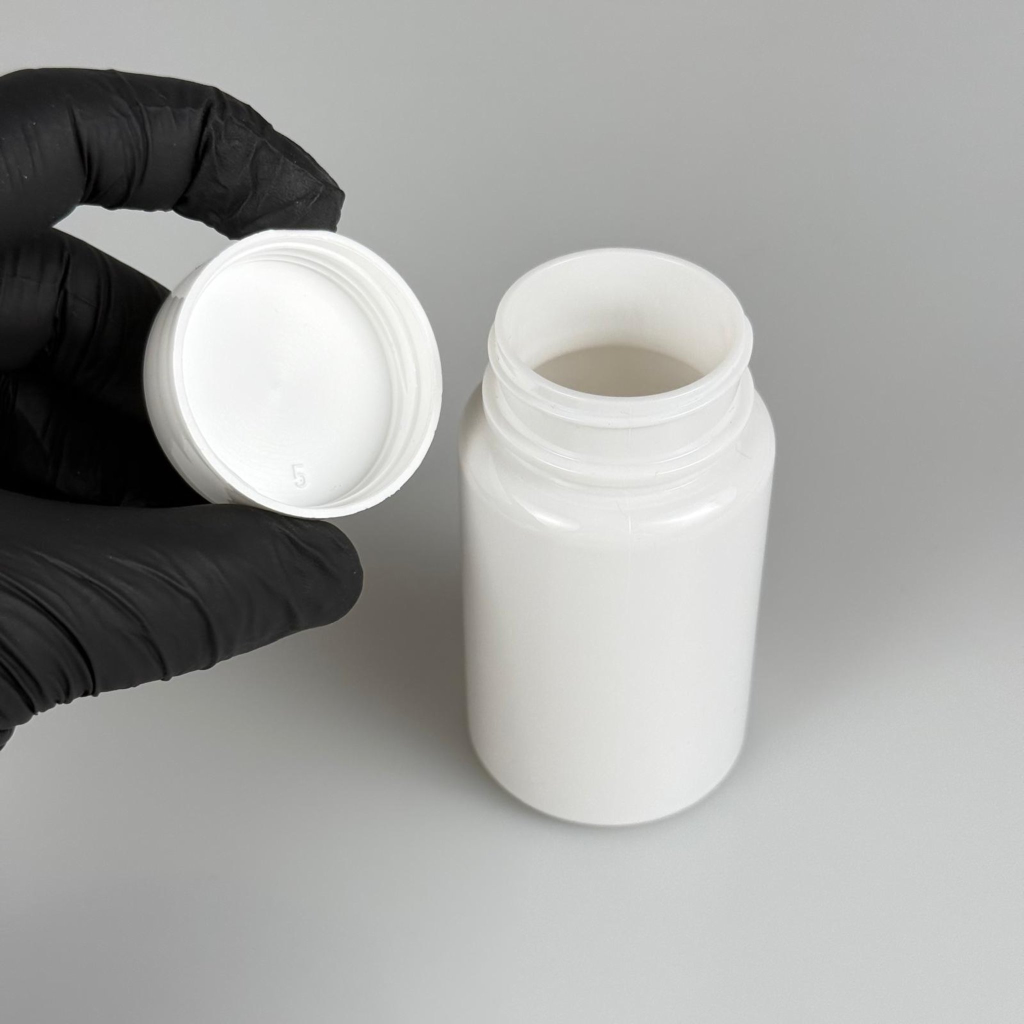 100 CC BEYAZ PET TABLET ŞİŞESİ - BEYAZ KAPAKLI - 100 ML KAPSÜL KUTUSU - İLAÇ ŞİŞESİ - MEDİKAL HAP ŞİŞESİ - FARMASÖTİK KAVANOZ