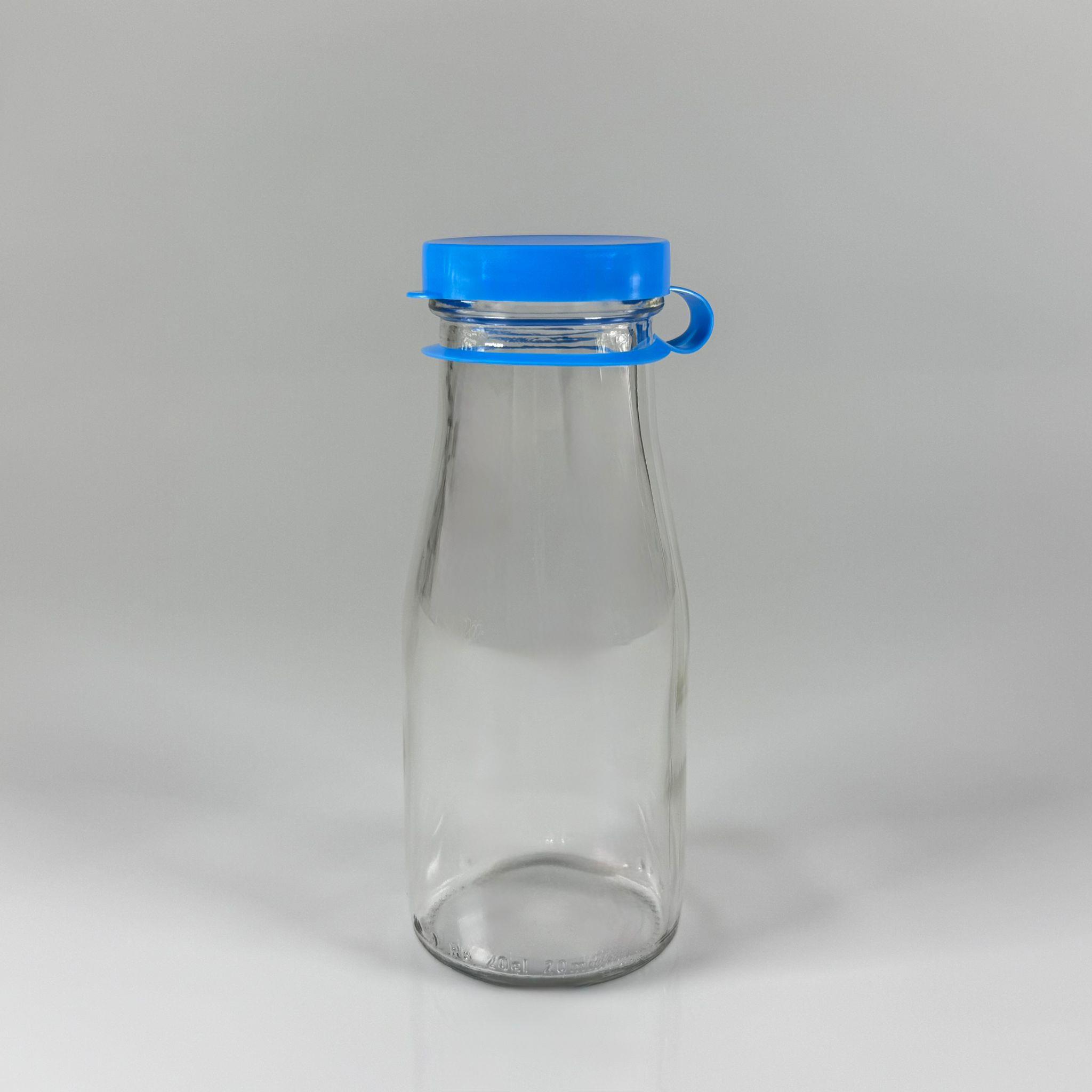 NOSTALJİ ESKİ TİP CAM AYRAN ŞİŞESİ - SÜT, LİMONATA, ŞIRA. ŞERBET. MEYVE SUYU, EV YAPIMI MEŞRUBAT, SMOOTHIE, KOKTEYL VB KAFETERYA, RESTORAN, EV KULLANIMI VB İÇİN - MAVİ GEÇME KAPAKLI 200 CC BOŞ CAM ŞİŞELERİ
