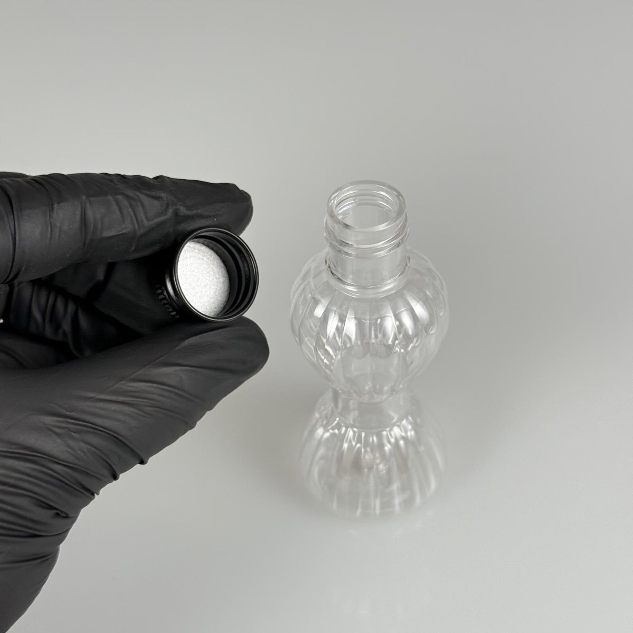 40 CC MİNİ PIRLANTA ŞİŞE + KÖPÜK CONTALI SİYAH ALÜMİNYUM METAL KAPAKLI TAKIM - 40 ML CAMPET ŞİŞE