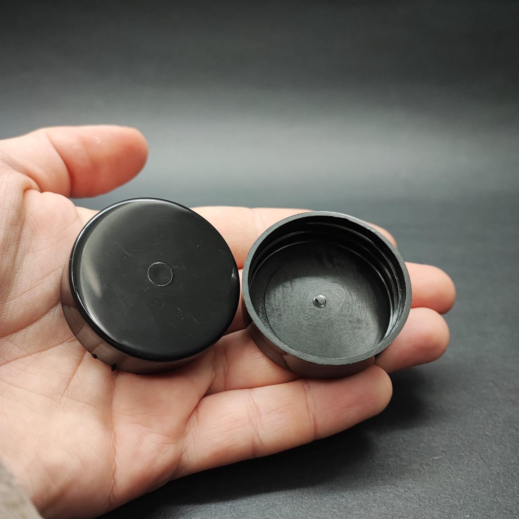 41 MM VİDALI PLASTİK KAPAK SİYAH