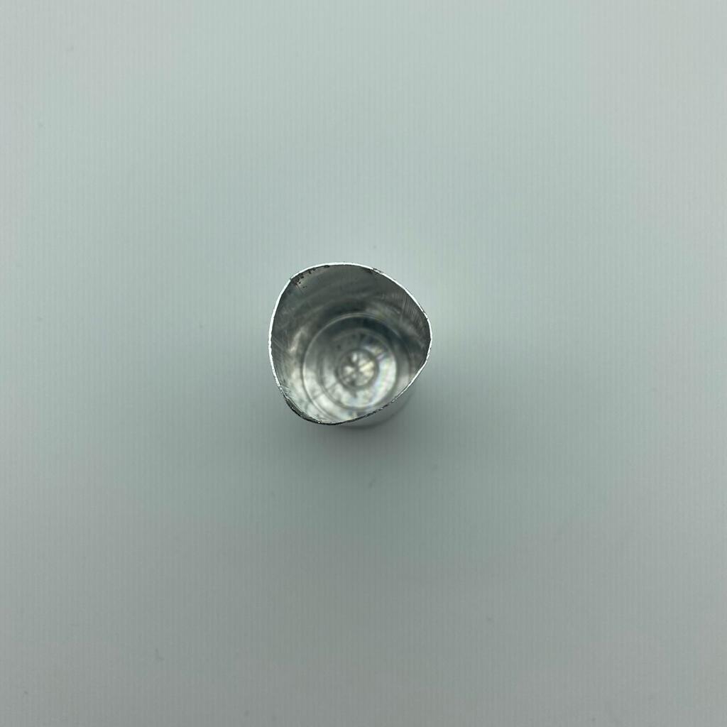 METAL KORUYUCU KAPAK GÜMÜŞ RENK (18 MM DAMLALIK VE SPREY ÜZERİNE)