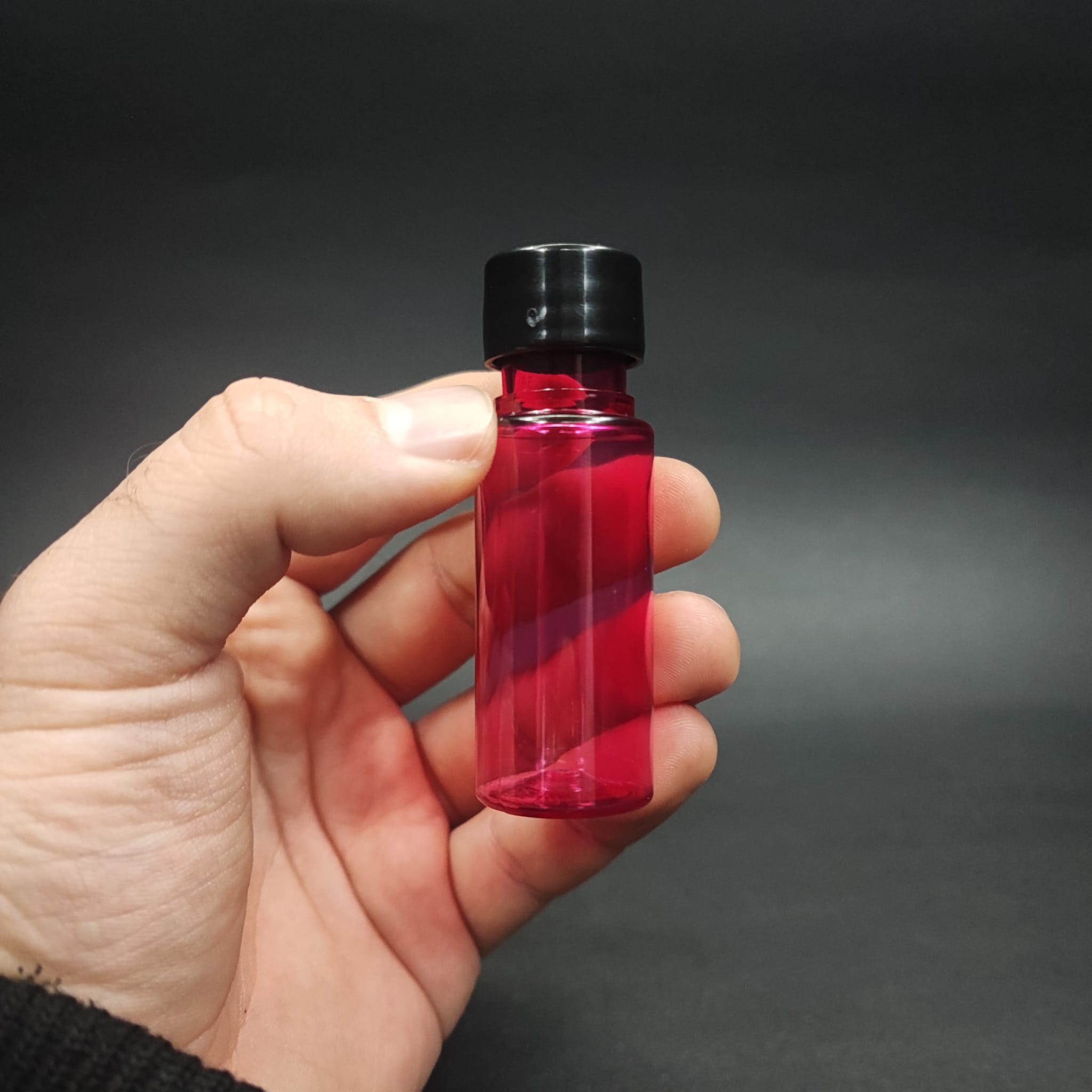 15 CC PEMBE PLASTİK ŞİŞE + KENDİNDEN CONTALI SIZDIRMAZ SİYAH KAPAK - 15 ML KAPAKLI PET ŞİŞE