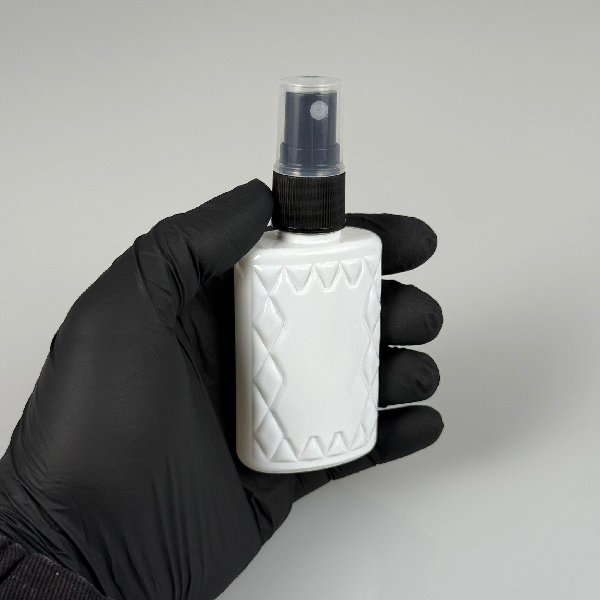 50 CC BEYAZ PET KÖŞELİ PARFÜM ŞİŞESİ  - SİYAH SPREYLİ - 50 ML PLASTİK PARFÜM - KOLONYA ŞİŞESİ
