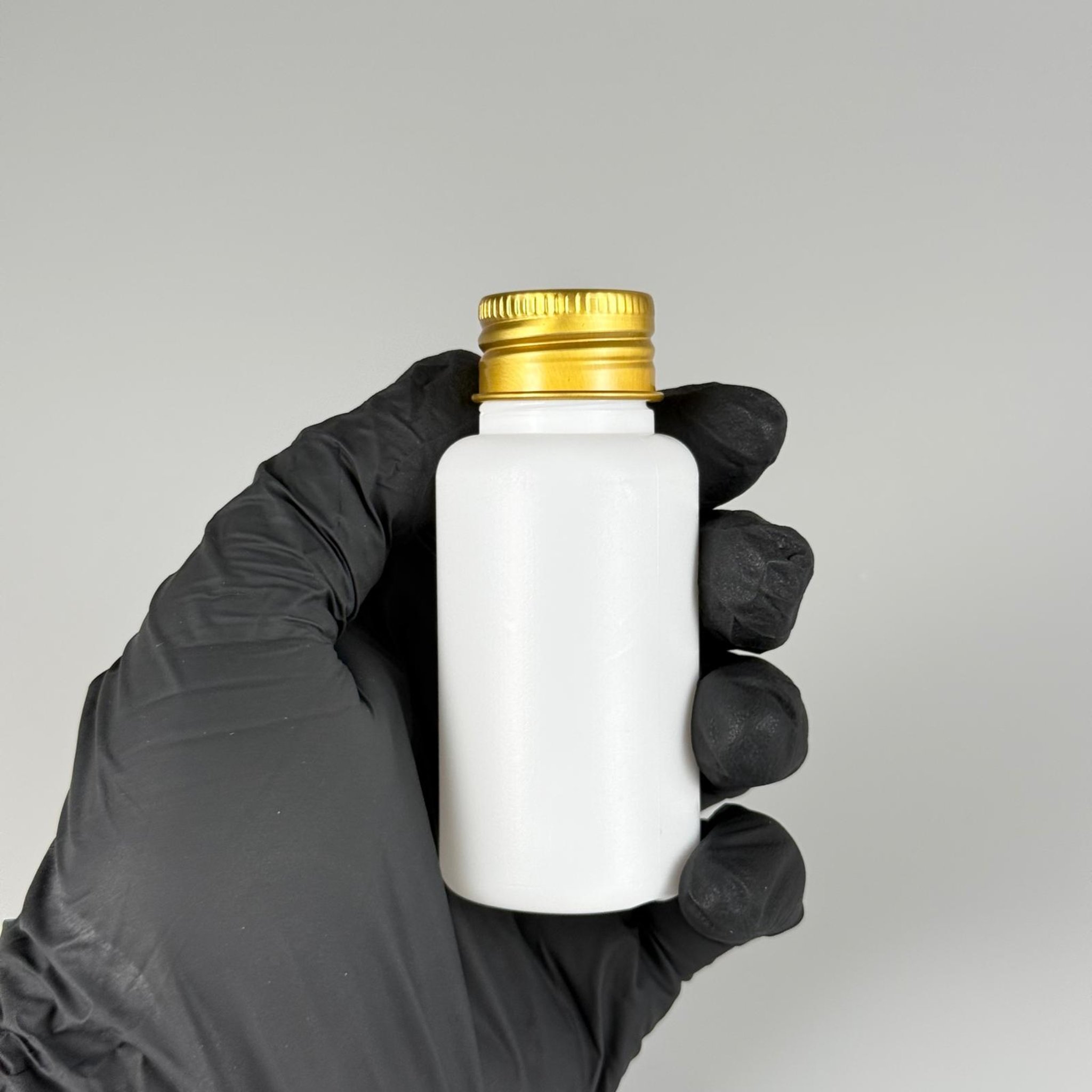 50 CC BEYAZ POLİETİLEN PLASTİK ASETON ŞİŞESİ ( 24 AĞIZ ) + KÖPÜK CONTALI GOLD METAL ALÜMİNYUM KAPAK + KOLONYA TIPALI TAKIM - 50 ML BEYAZ PLASTİK ASETON ŞİŞELERİ