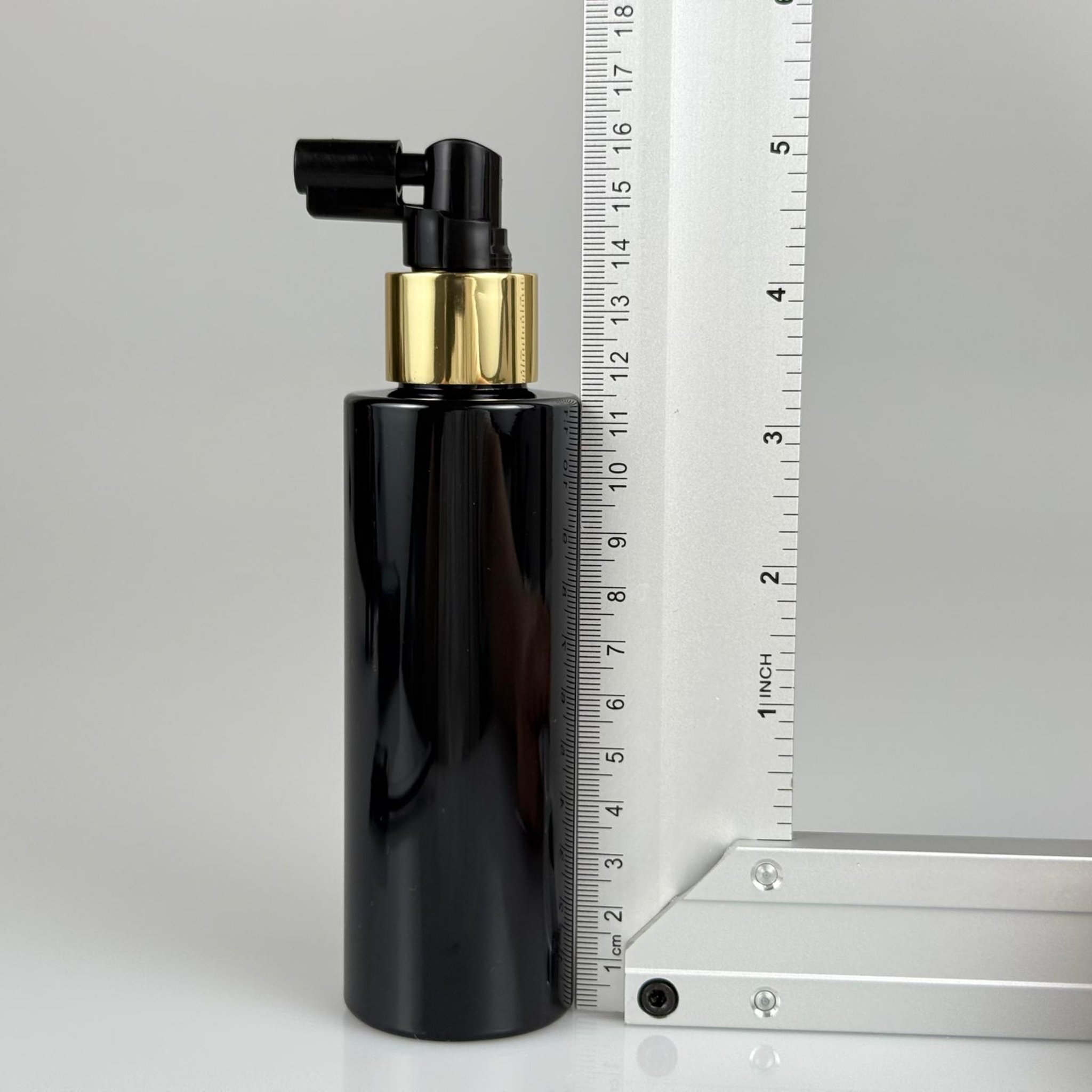 150 CC SİYAH SİLİNDİR MODEL PARLAK SERT PET ŞİŞE  + SİYAH GAGALI GOLD SPREYLİ TAKIM - 150 ML SPREYLİ SİYAH PLASTİK ŞİŞE