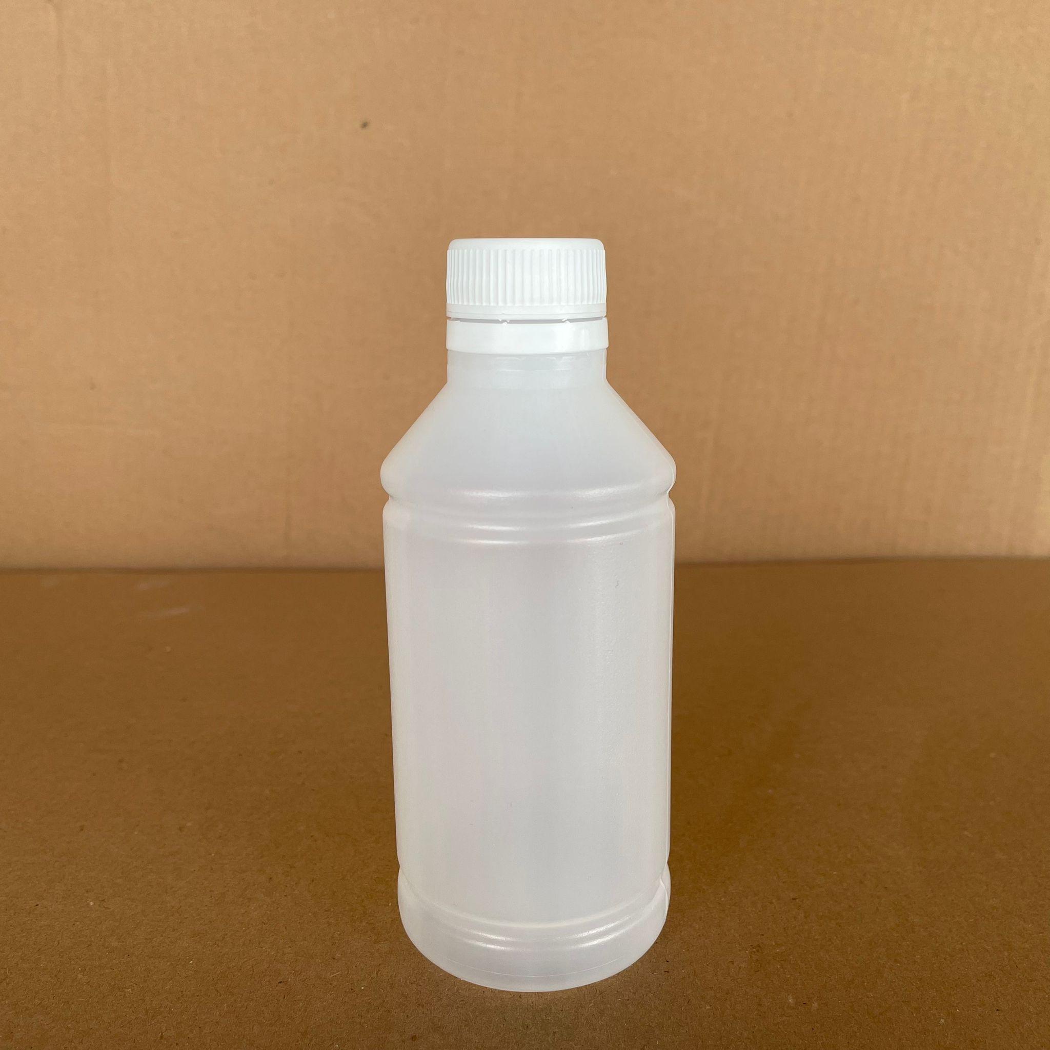 250 CC TİNER ŞİŞESİ - BEYAZ KİLİTLİ KAPAKLI - 250 ML KİMYASALA DAYANIKLI PLASTİK ŞİŞE - 0,25 LT POLİETİLEN ŞİŞE