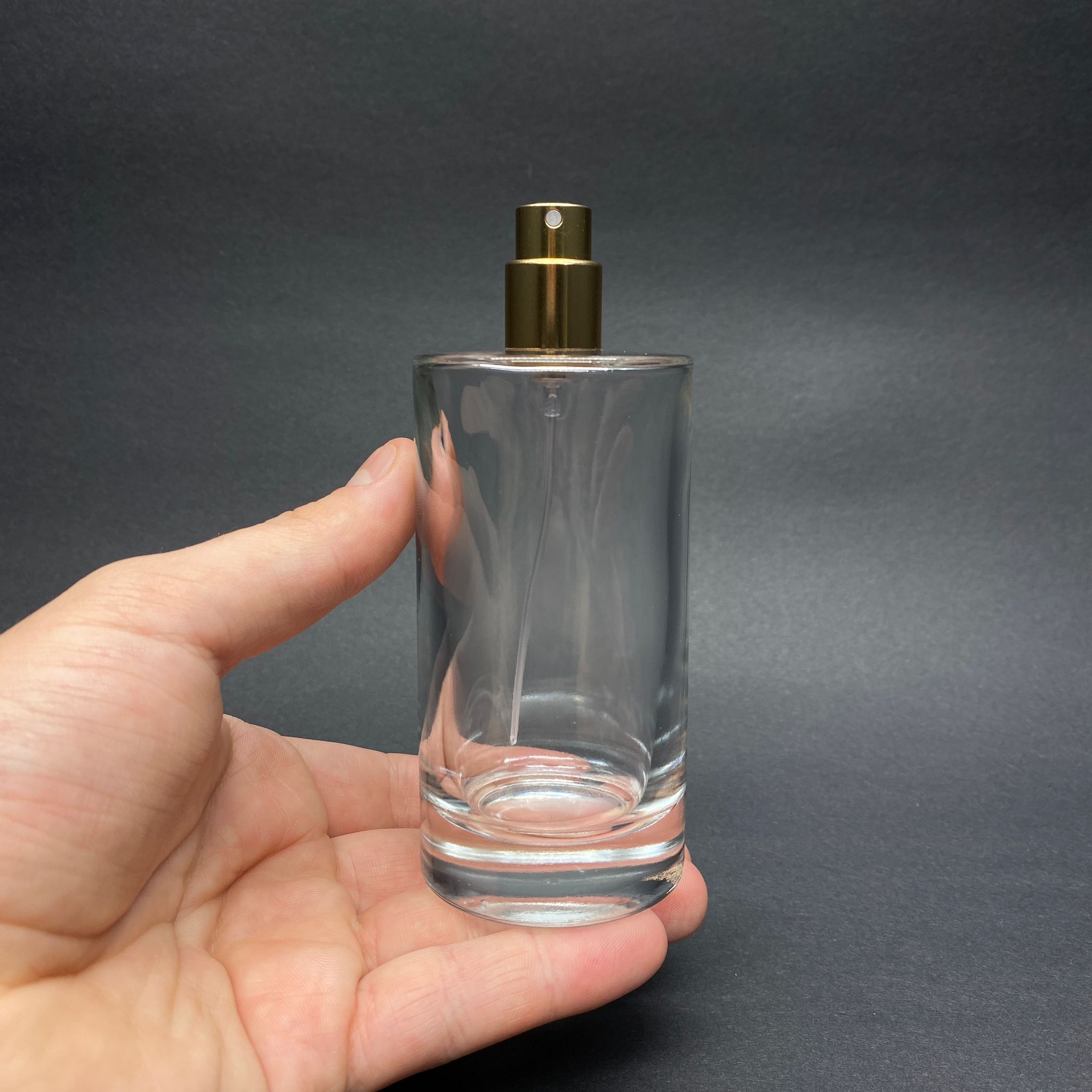 100 ML SİLİNDİR MODEL SAVAGE PARFÜM ŞİŞESİ - GOLD METAL SPREYLİ (AĞIZ 15 MM GEÇME KOLAY KAPAMA)