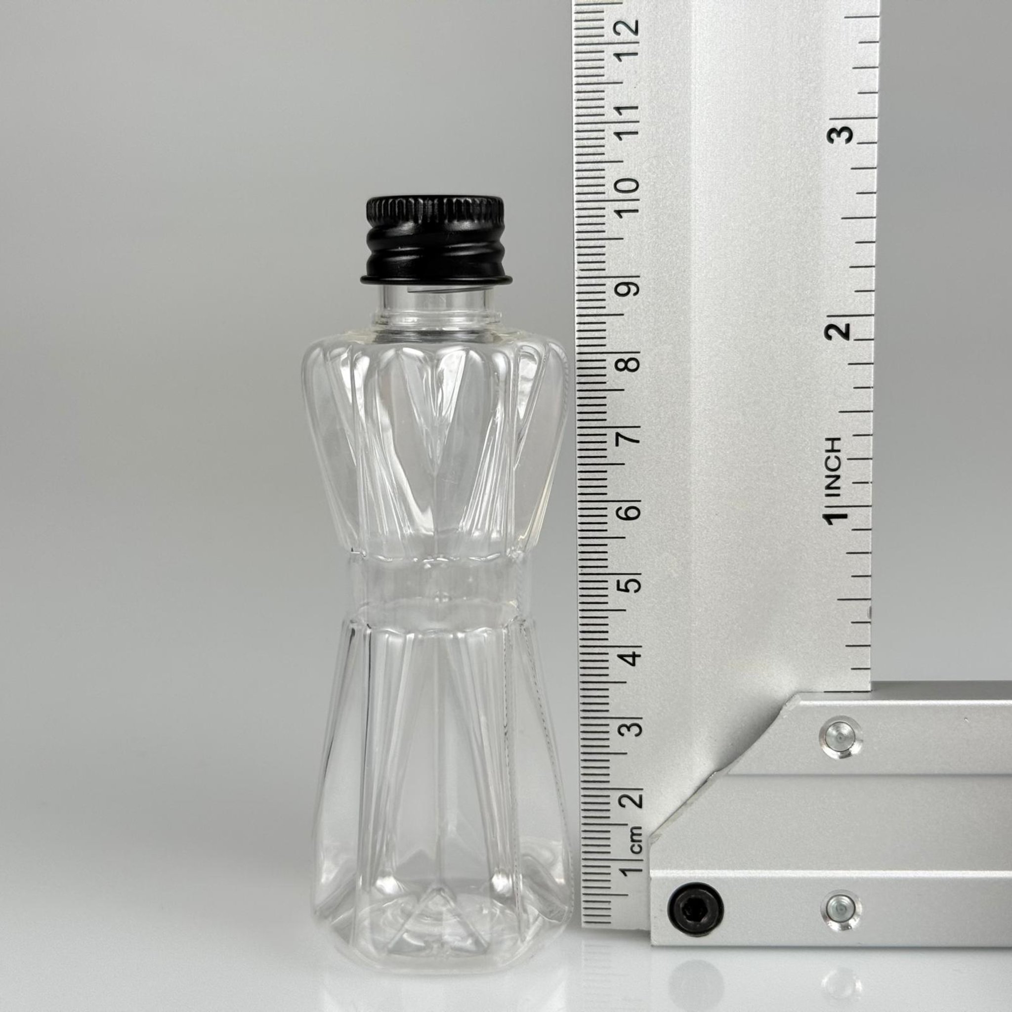 50 CC ELMAS MODEL PET ŞİŞE + KÖPÜK CONTALI SİYAH ALÜMİNYUM METAL KAPAKLI TAKIM - 50 ML PLASTİK ŞİŞE