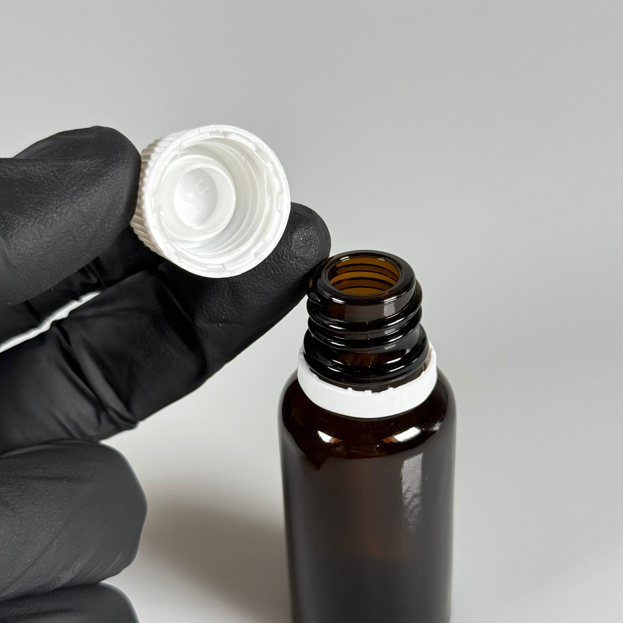 20 CC CAM AMBER KAHVERENGİ KİLİTLİ, KENDİNDEN CONTALI BEYAZ KAPAKLI - 20 ML DAR AĞIZLI İLAÇ ŞİŞESİ