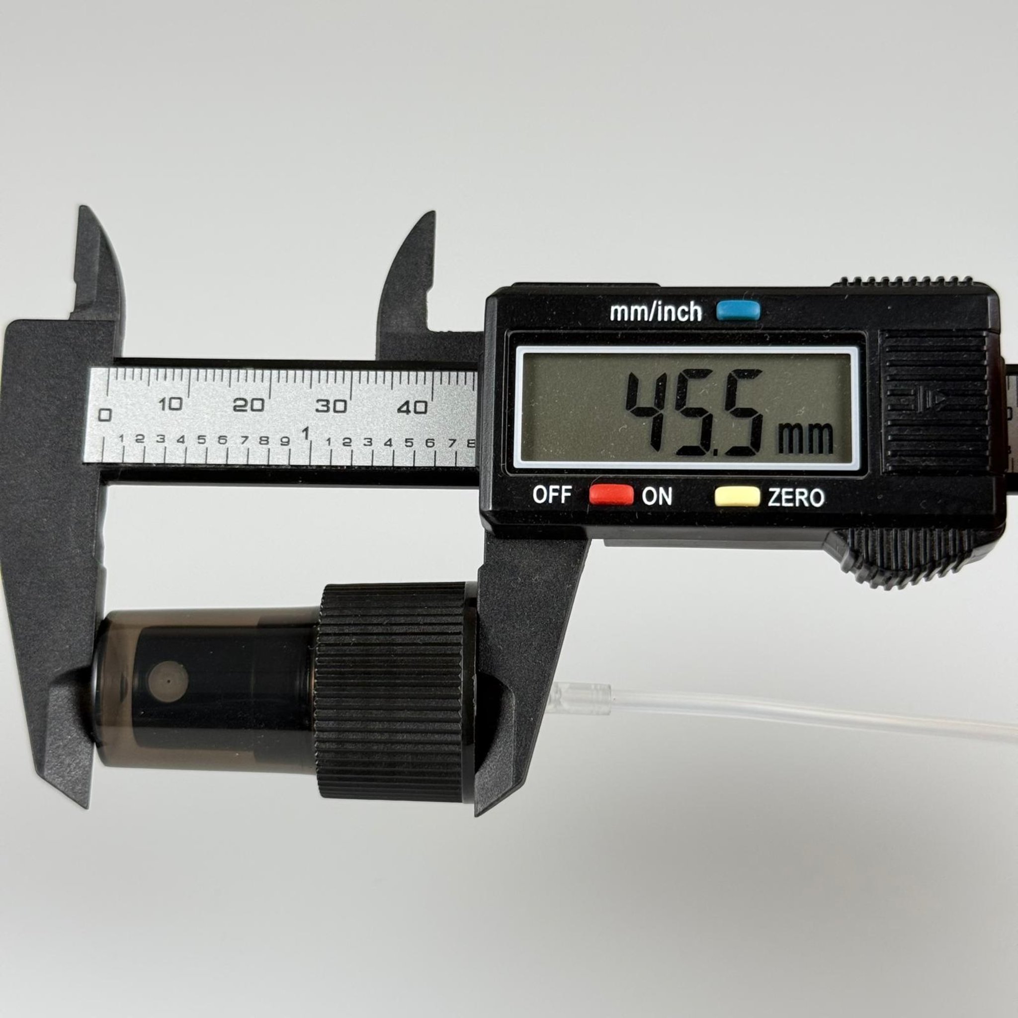 24 MM SPREY PARMAK SPREY SİYAH RENK - 24 MM VALF - ŞEFFAF KAPAKLI