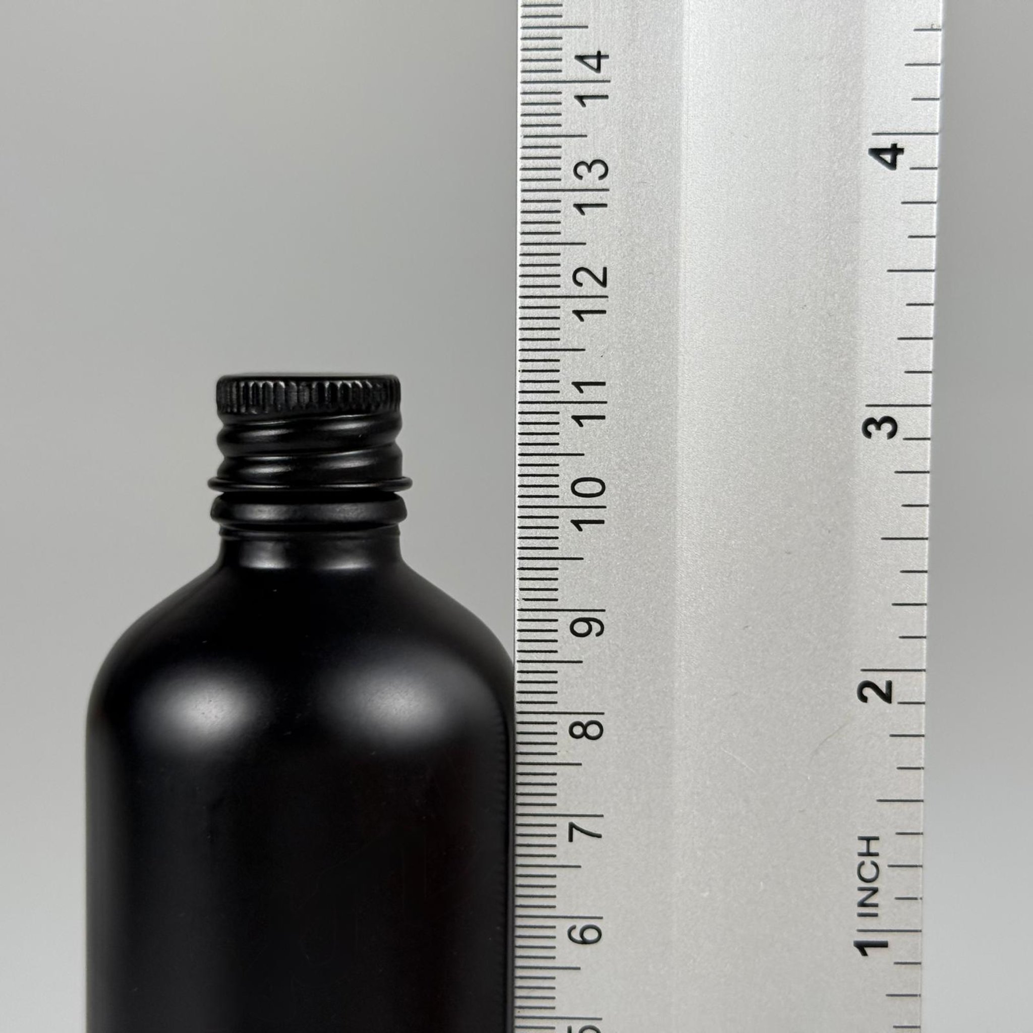 100 CC MAT SİYAH CAM ŞİŞE + KÖPÜK CONTALI SİYAH ALÜMİNYUM METAL KAPAKLI TAKIM - 100 ML MAT SİYAH CAM ŞİŞE