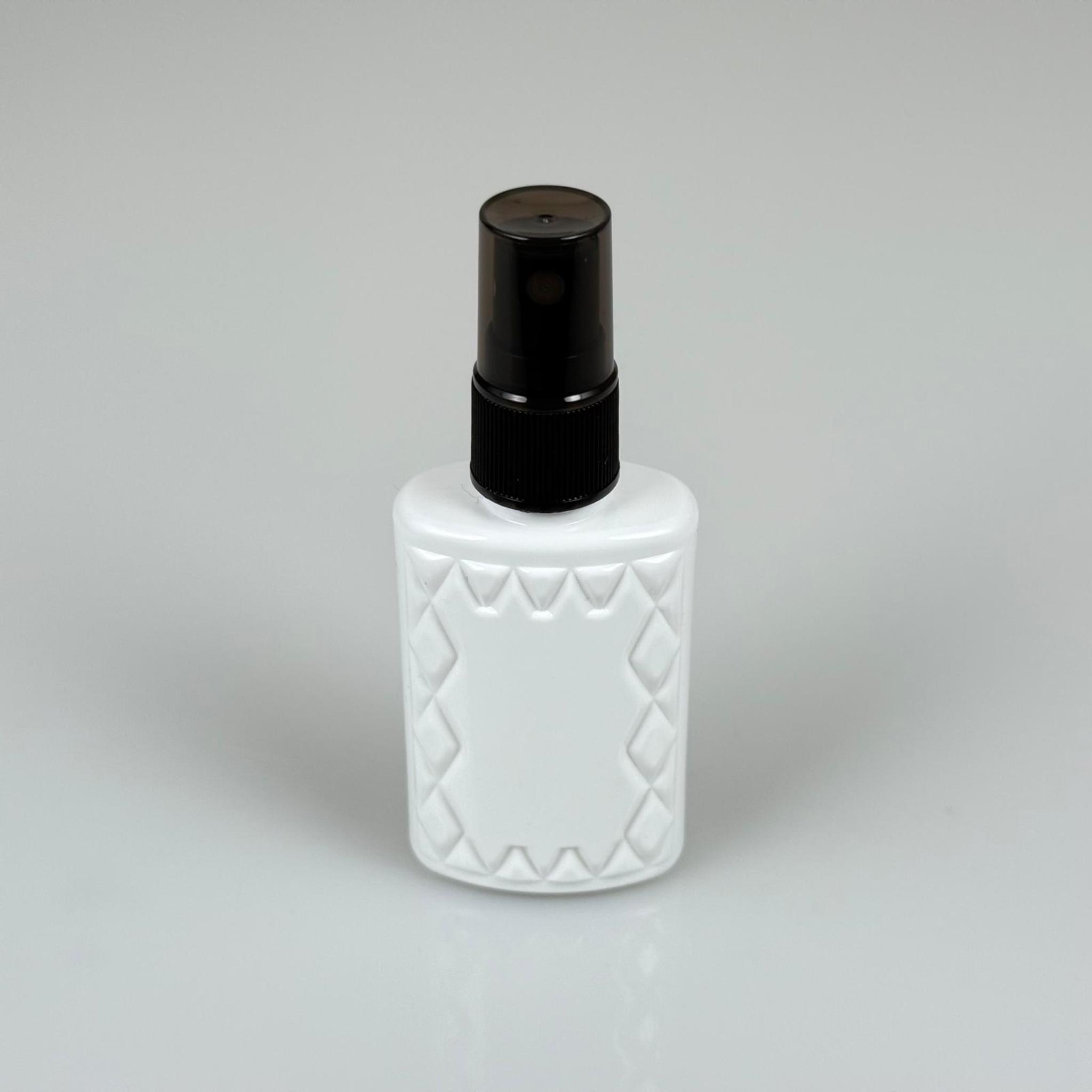 50 CC BEYAZ PET KÖŞELİ PARFÜM ŞİŞESİ  - SİYAH SPREYLİ - 50 ML PLASTİK PARFÜM - KOLONYA ŞİŞESİ