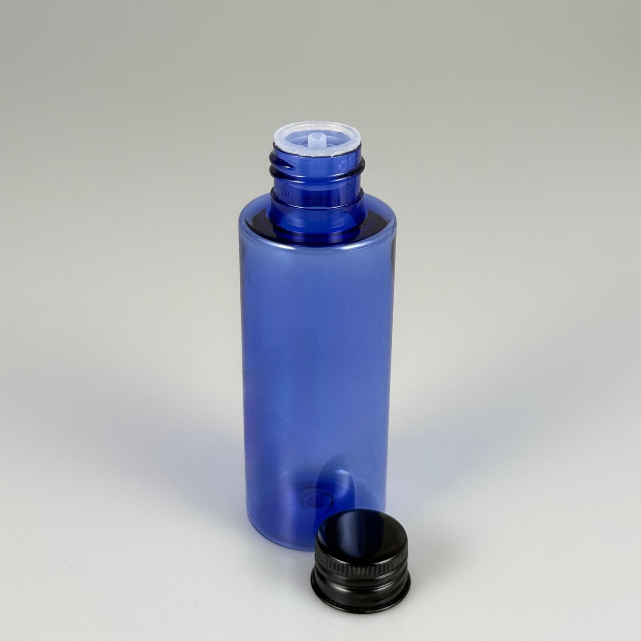 100 CC MAVİ SİLİNDİR KESKİN KÜT MODEL SERT PET ŞİŞE (17 GR - 24 AĞIZ ) + KÖPÜK COMTALI SİYAH METAL ALÜMİNYUM KAPAK + KOLONYA TIPALI TAKIM - 100 ML KAPAKLI MAVİ PET ŞİŞELER