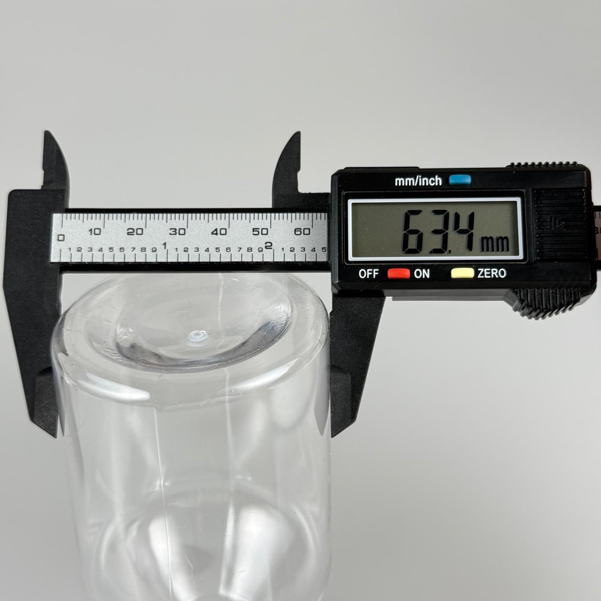 250 CC PET ŞİŞE - BÜYÜK SİYAH BEYAZ DOZAJLI KİMYASALA DAYANIKLI TRİGER TETİK SPREYLİ - 250 ML KİMYASALA DAYANIKLI PLASTİK ŞİŞE - 0,25 LT PET ŞİŞE - TOMBUL OTO TEMİZLİK ŞİŞESİ