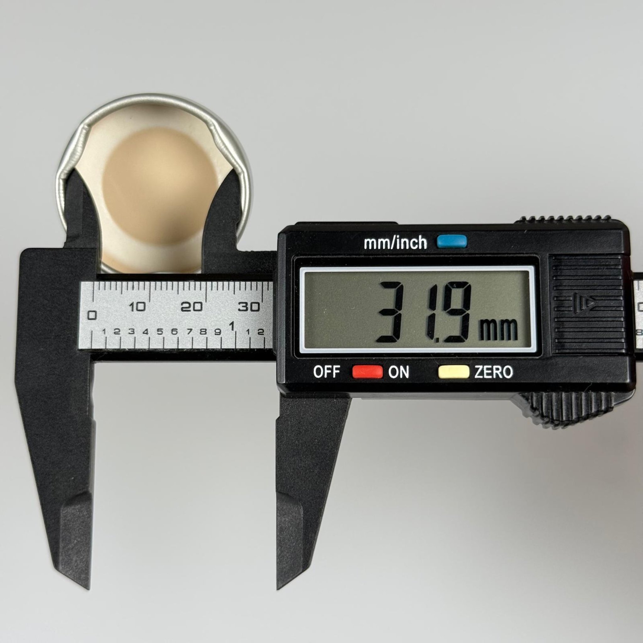 33 MM TWİST-OFF DERİN GÜMÜŞ METAL KAPAK (33MTO469 DÜZ)